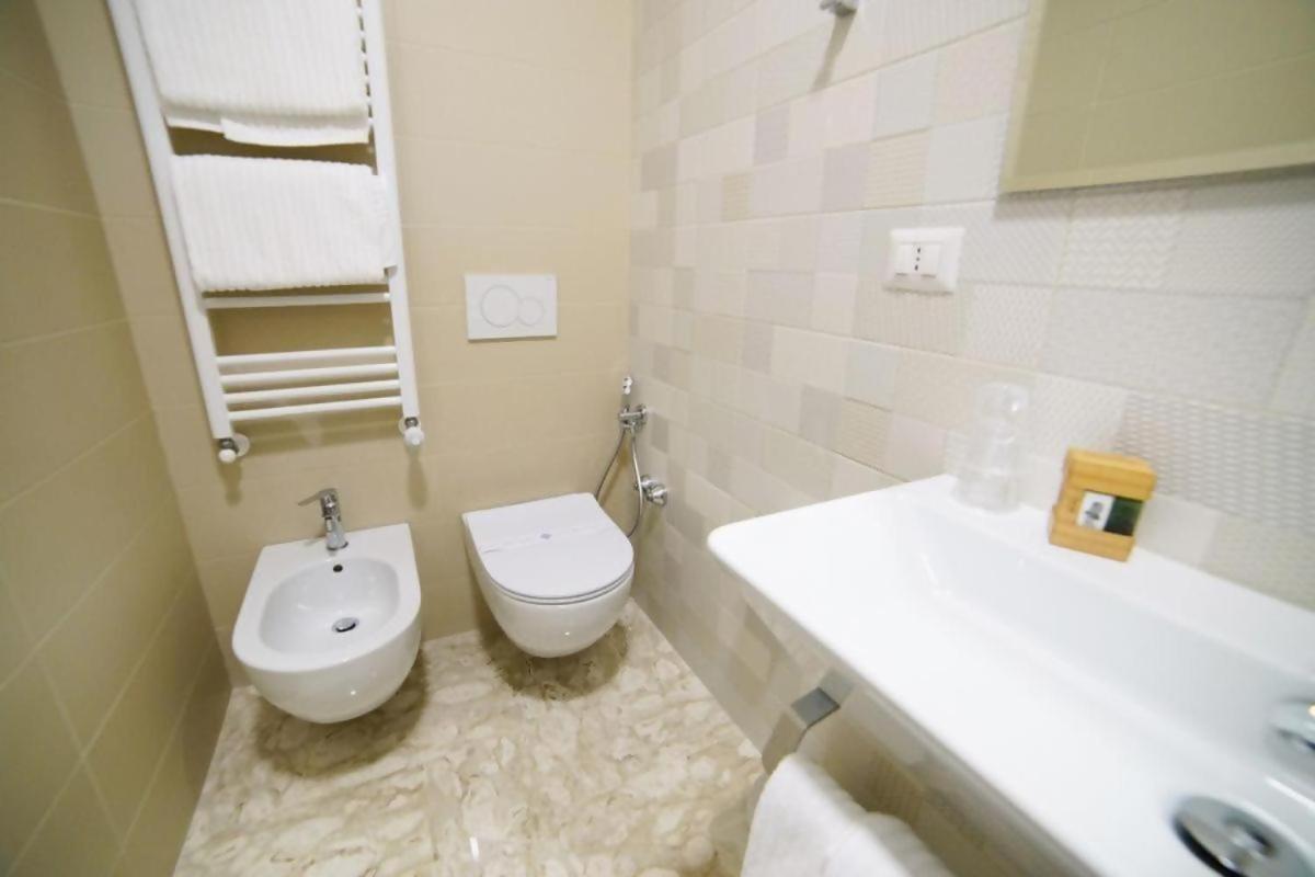 Casa Festa Rooms - Affaccio sul Canyon a due passi dai Sassi - Image 3