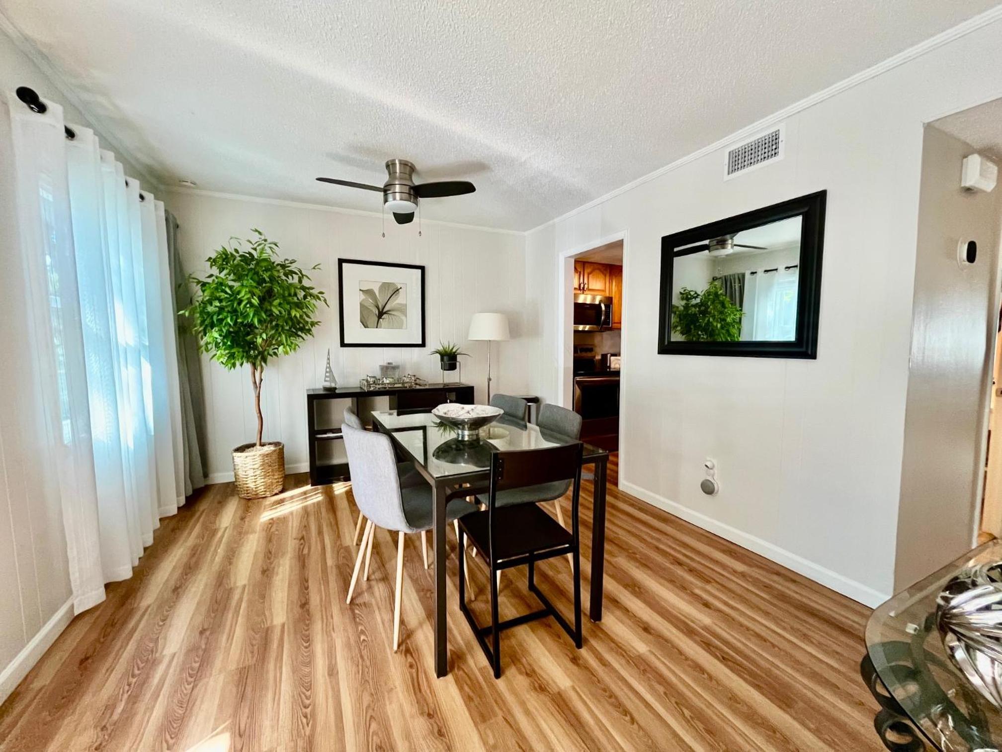 Updated Townhome Near the Beach, Tennis, and Golf view 5
