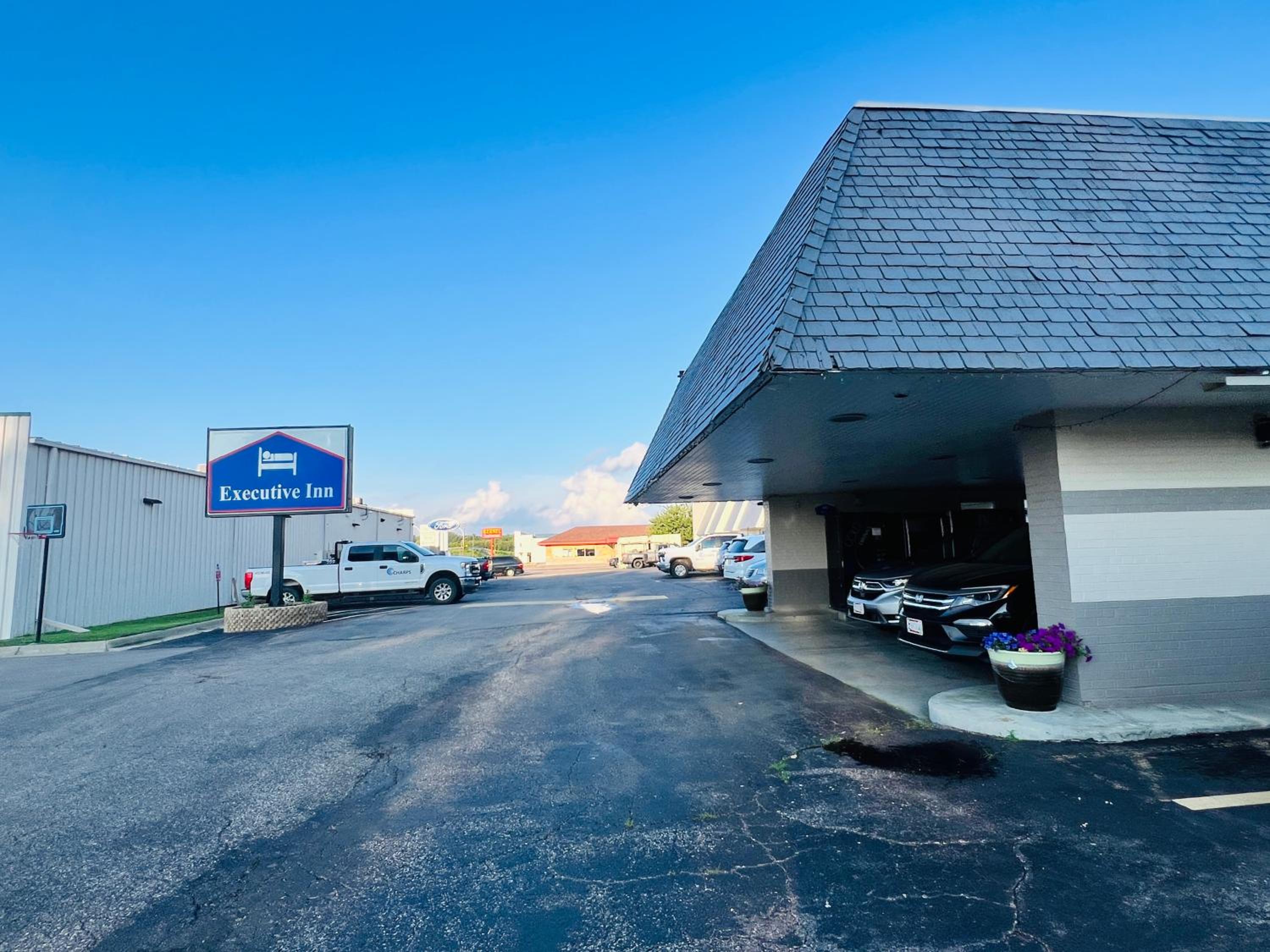 Executive Inn Owatonna Hwy 35