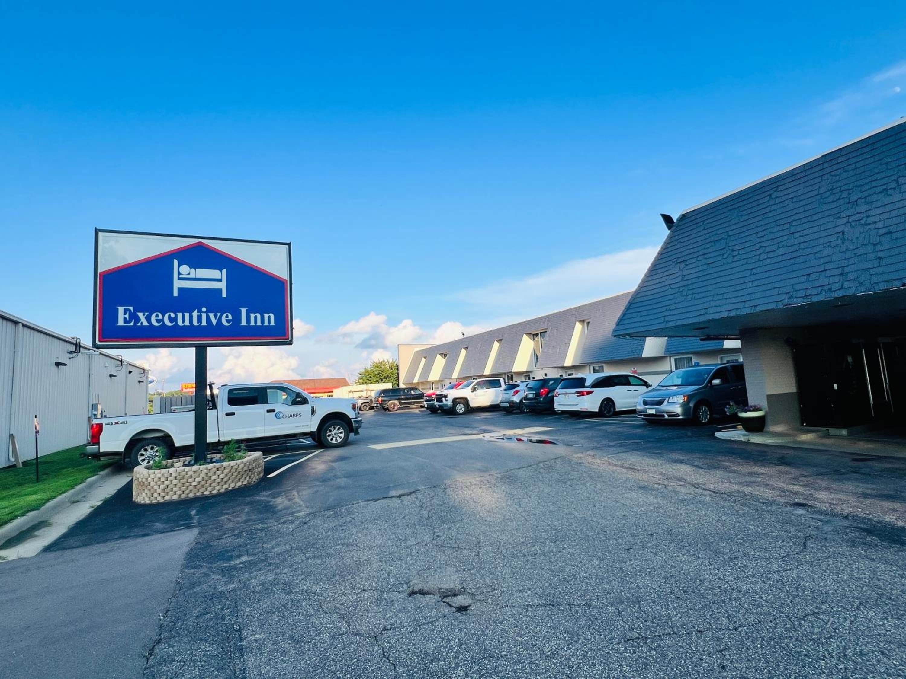 Executive Inn Owatonna Hwy 35