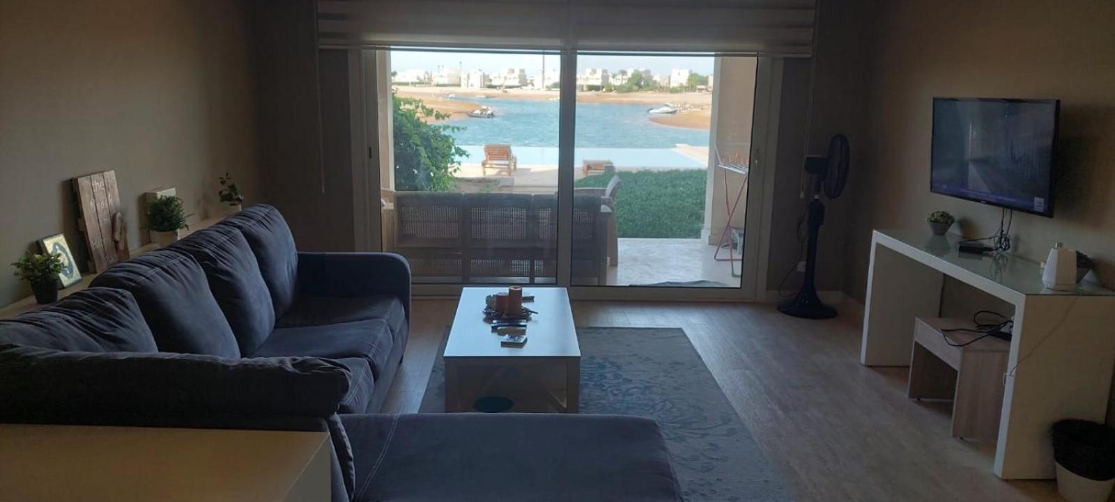 Joubal lagoon Elgouna 2BD view 5