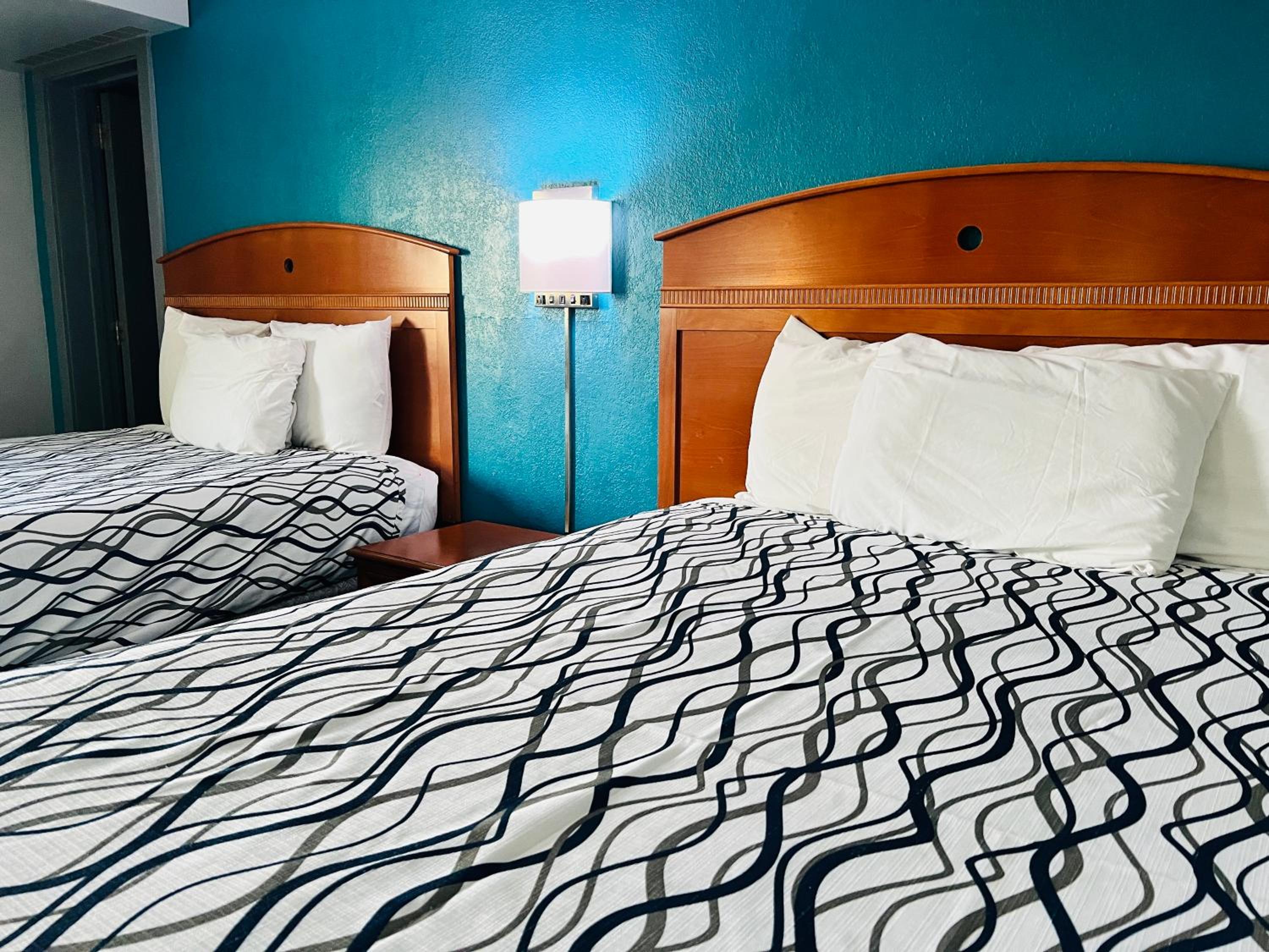 Executive Inn Owatonna Hwy 35