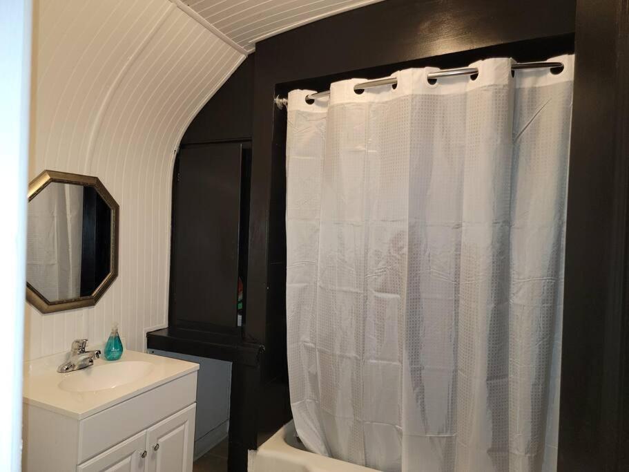 Affordable Downtown Accomodations