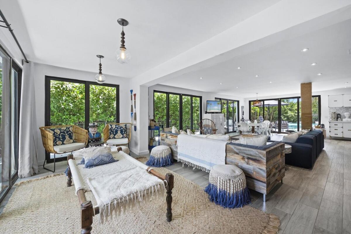 The Waterhouse- Amazing Villa With Infinity Pool