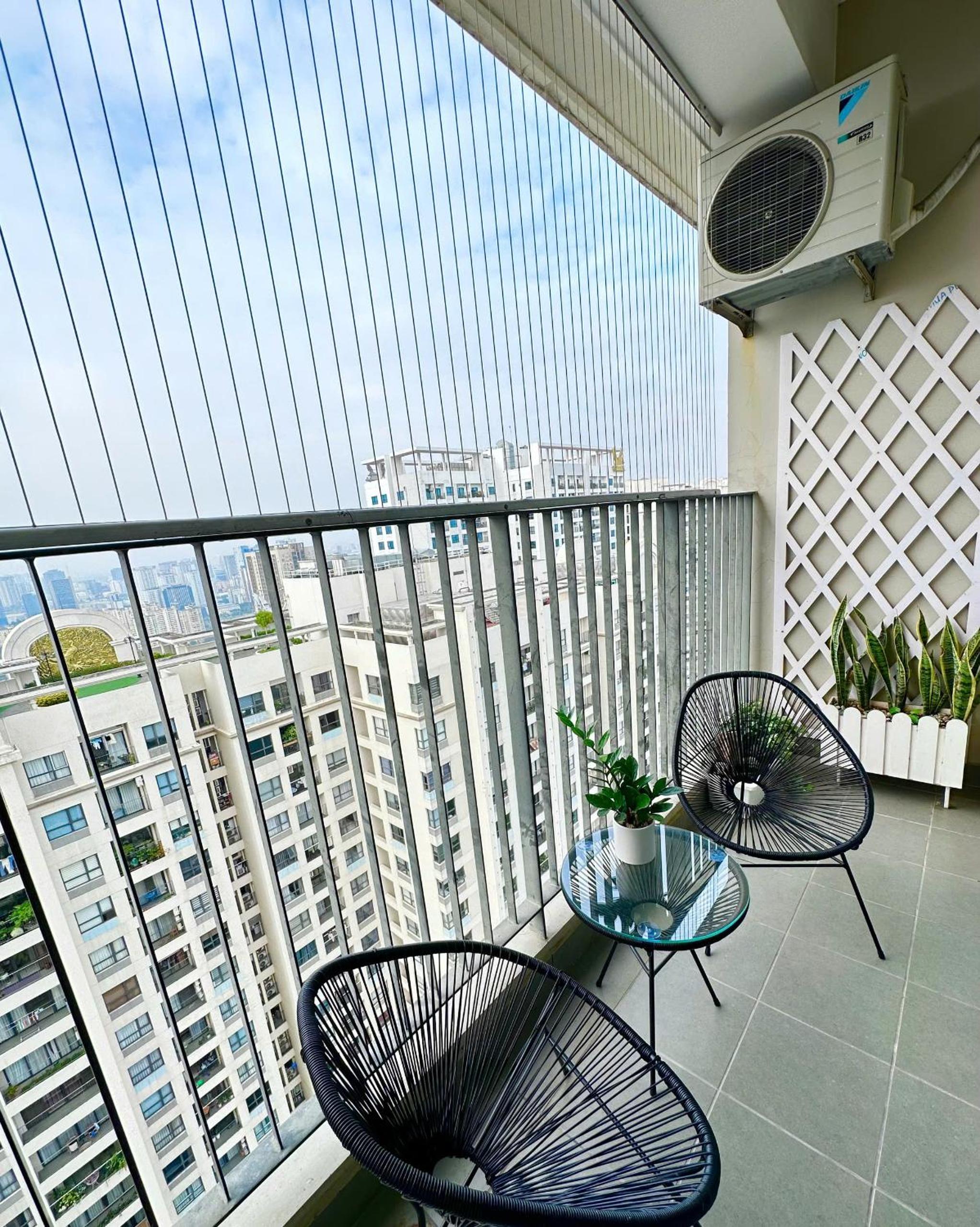Sunny - D'capitale Tranquil Suites