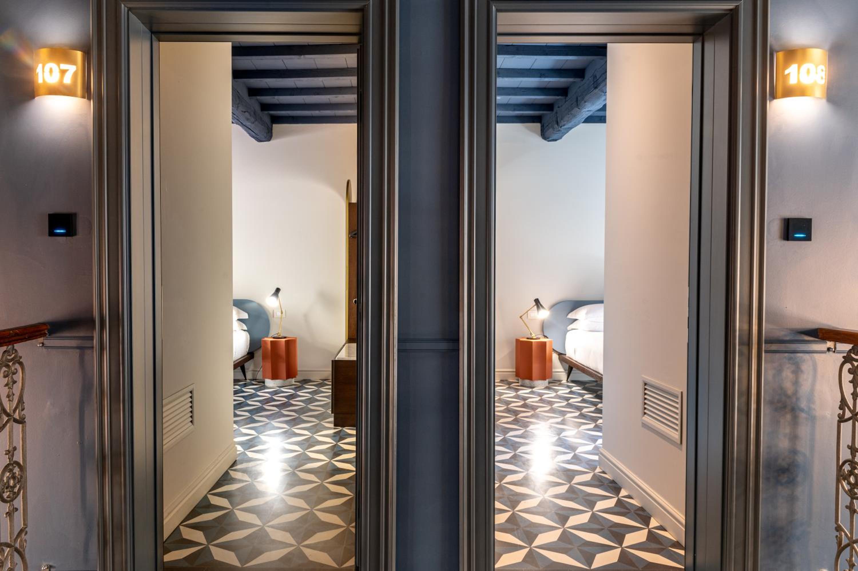 Riva Rooms