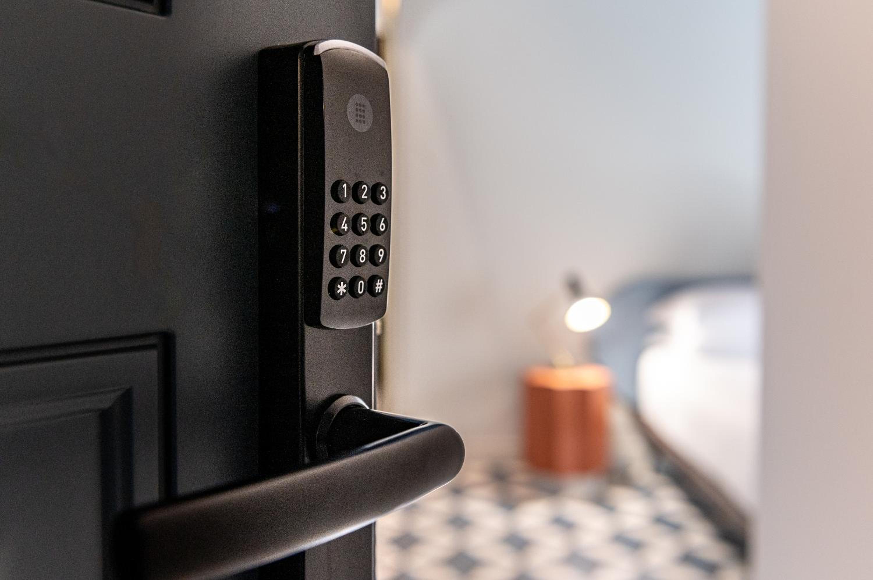 Riva Rooms