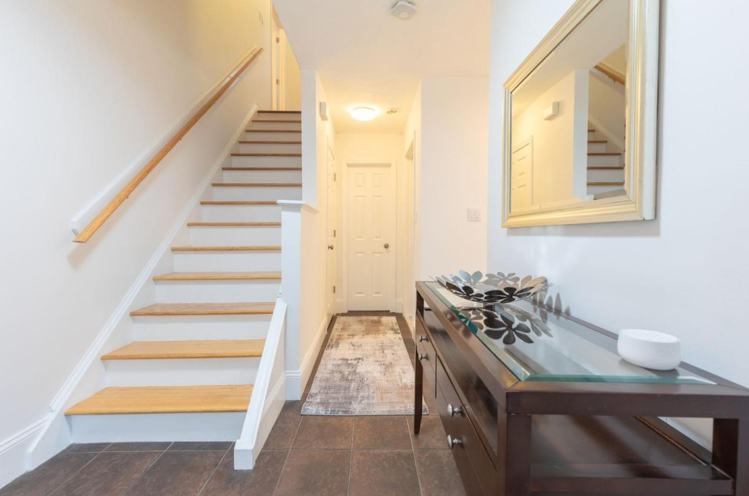 Private Home Near Kendall Sq view 2