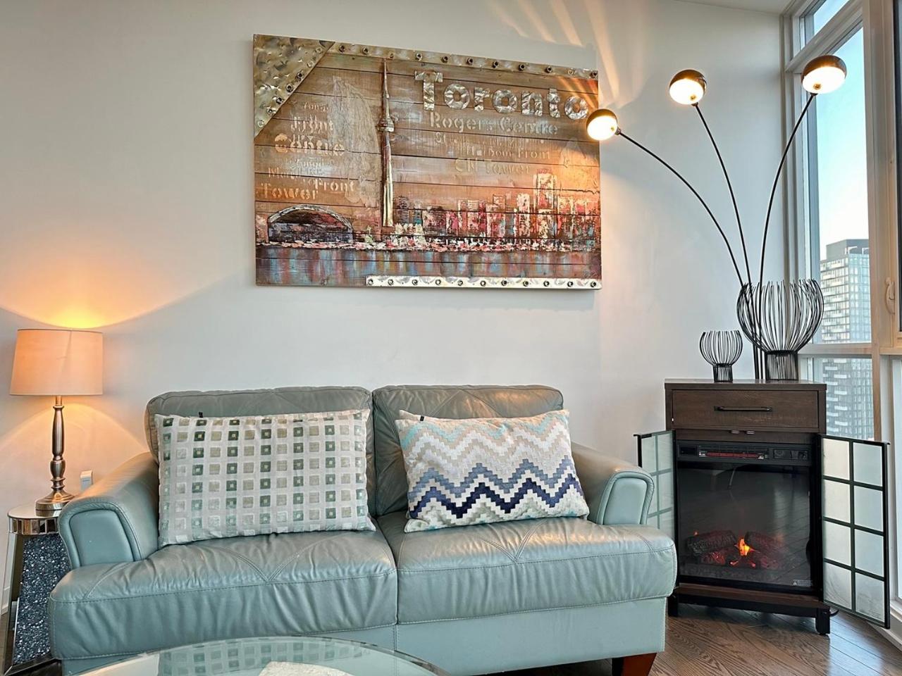 City/Lake view 2-storey condo w/parking
