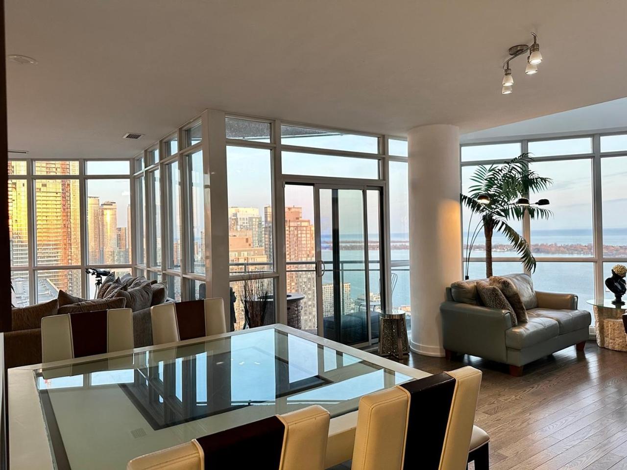 City/Lake view 2-storey condo w/parking
