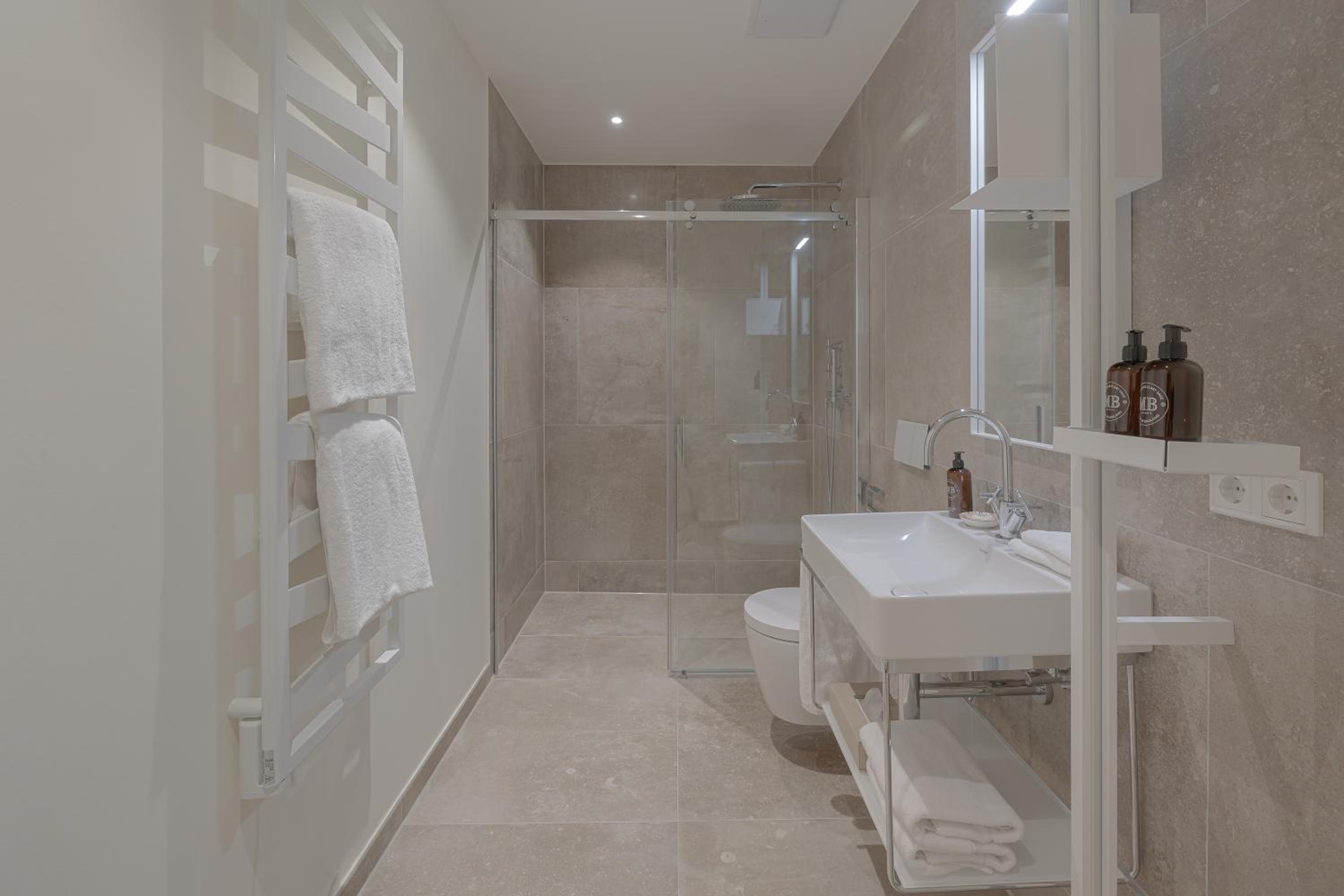 Photo 130