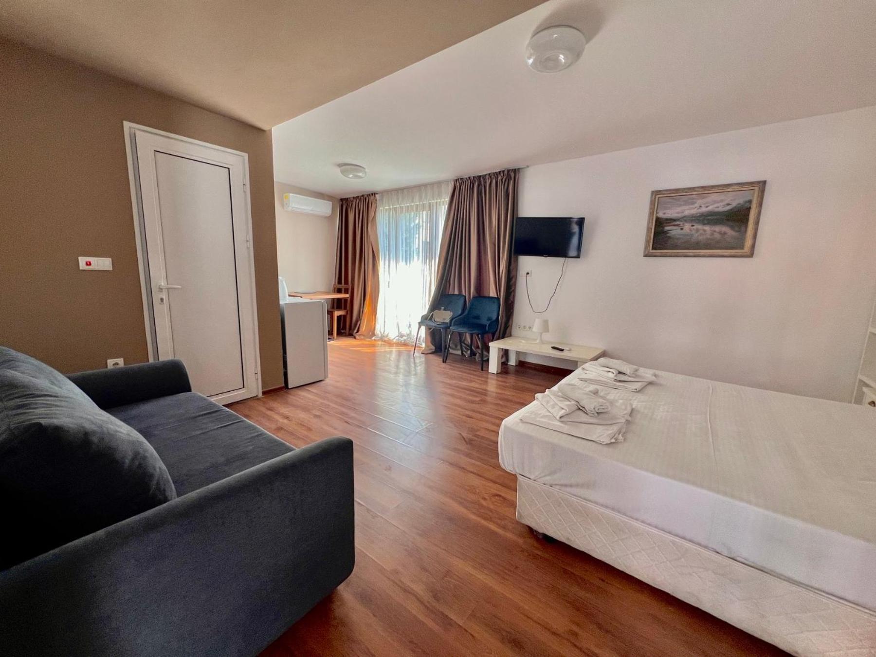 Kiara Apartments