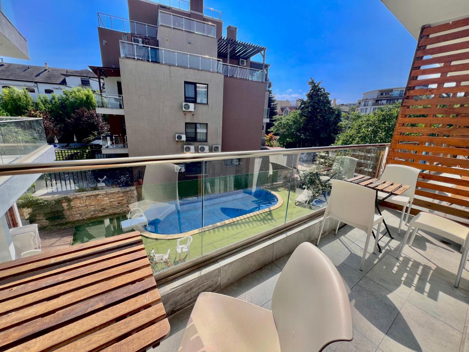 Kiara Apartments