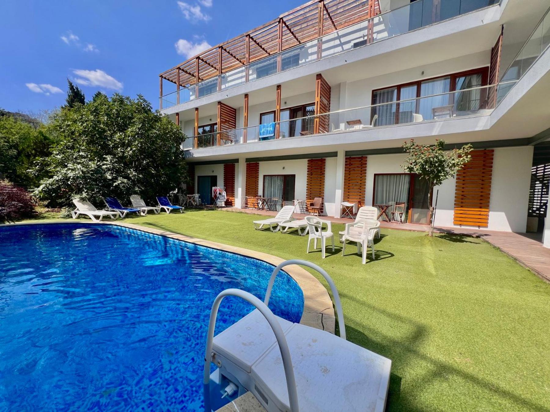 Kiara Apartments