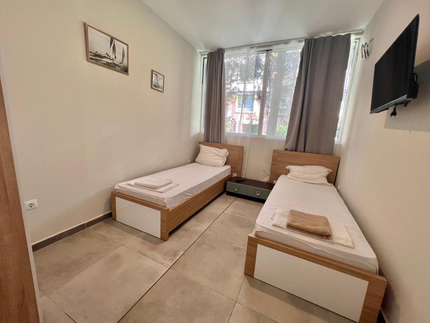 Kiara Apartments