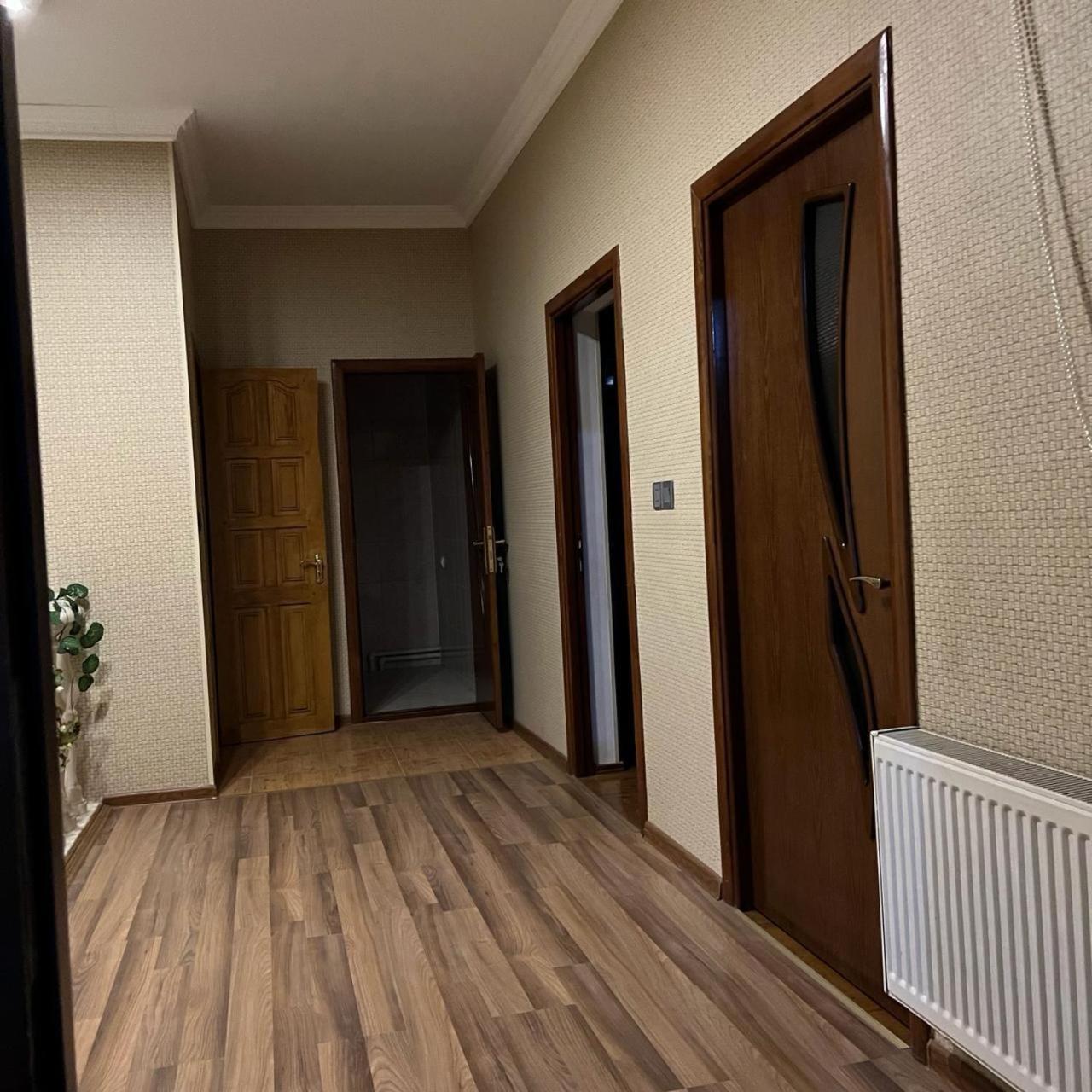 khalglar dosthlugu hostel