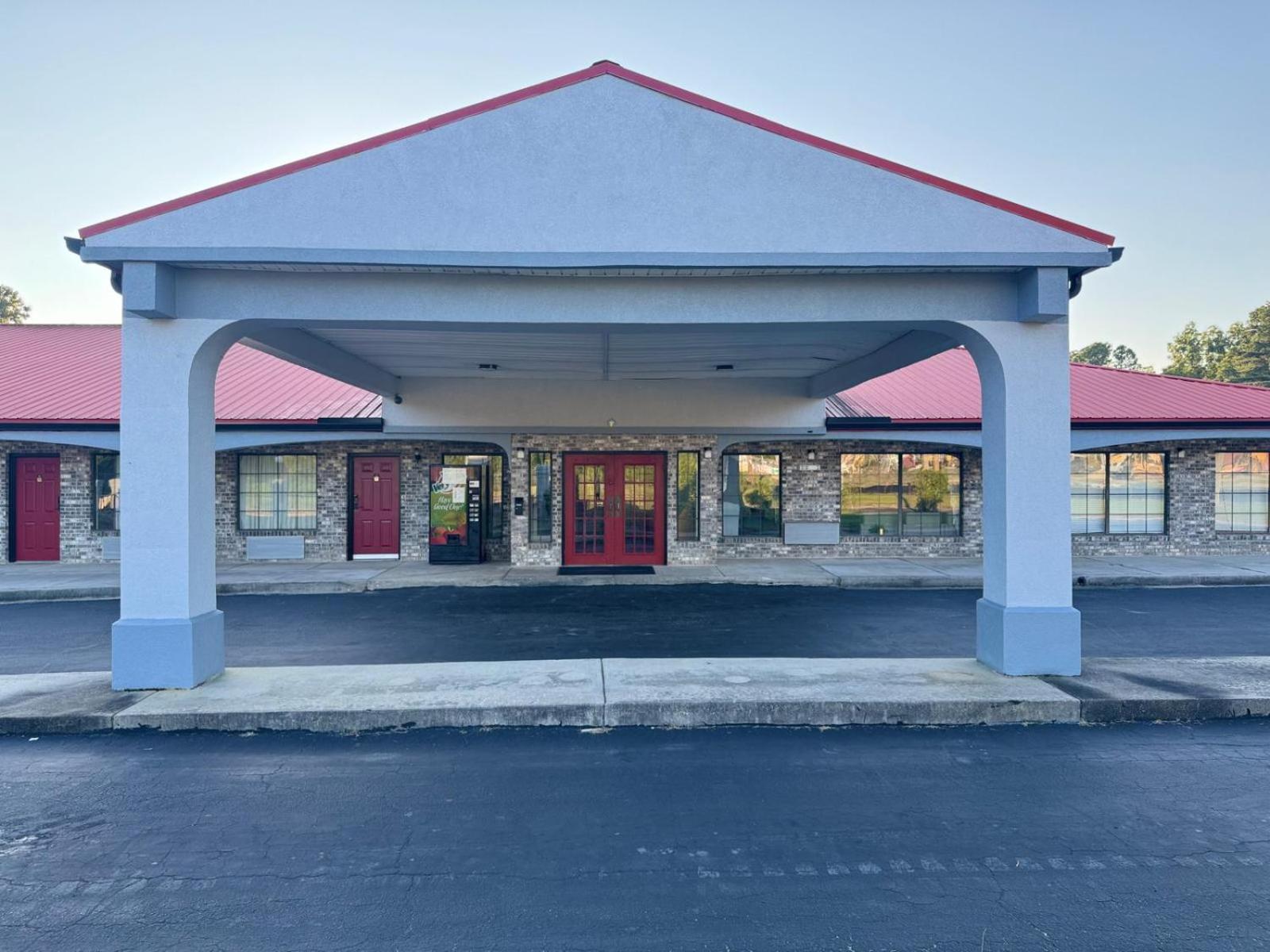 Budget Inn By Belvilla St George I-95 view 3