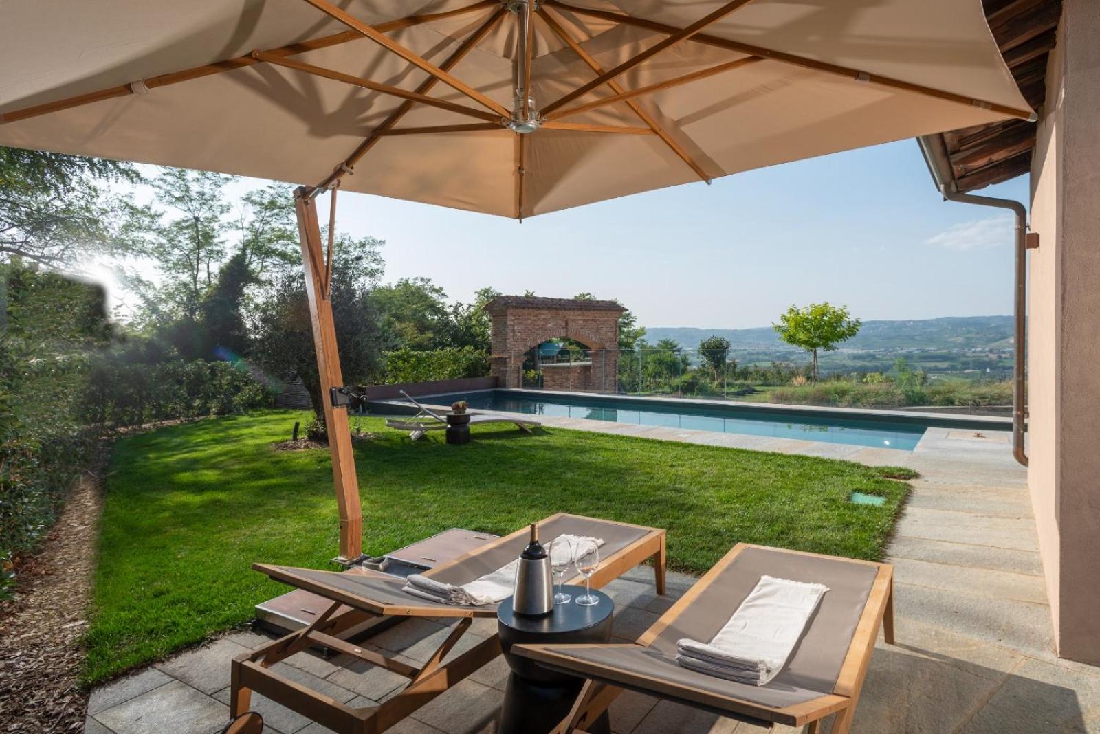 Domus in Cauda - Pool Langhe View - Free Parking & Wi-Fi view 3