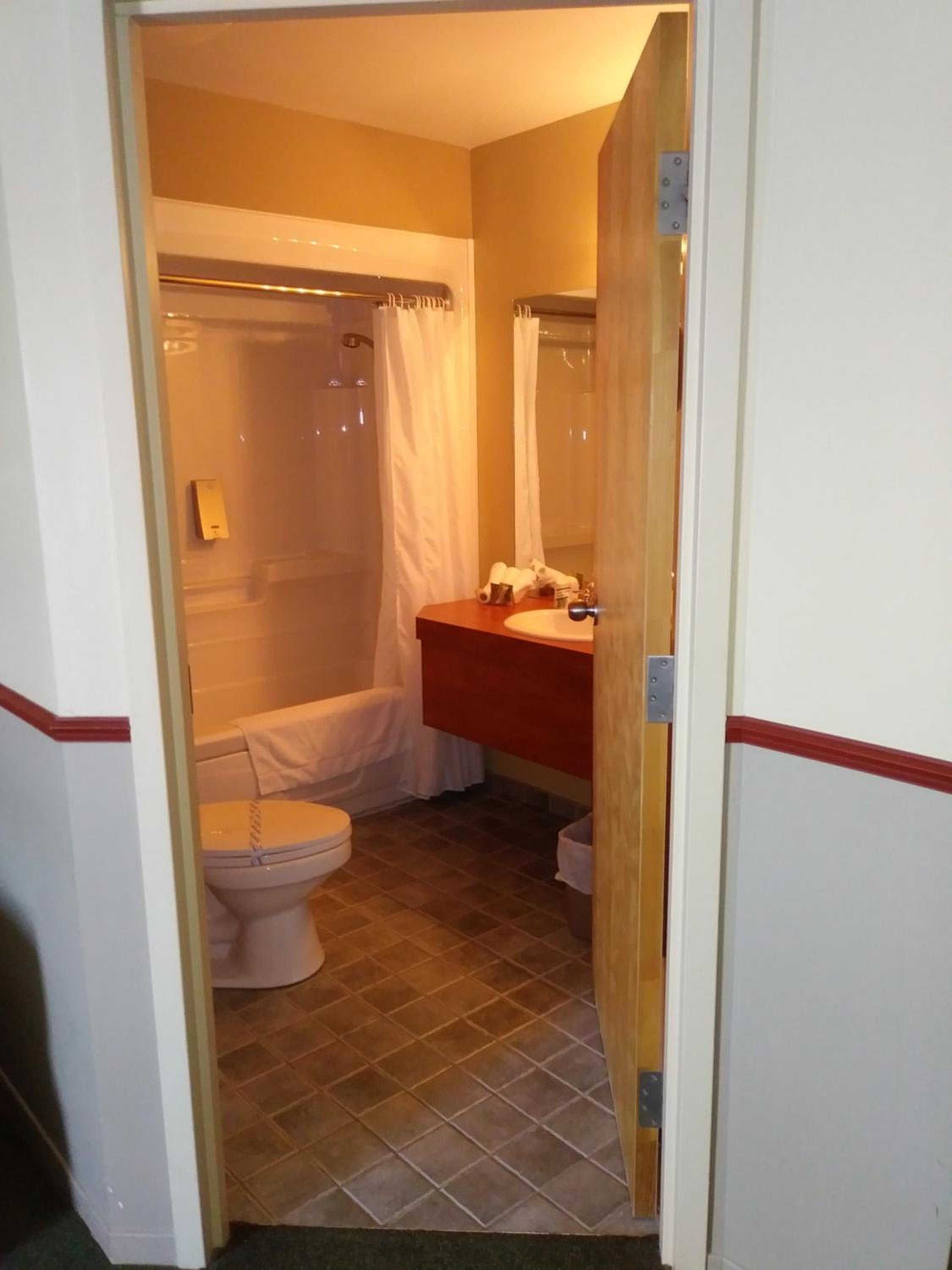 BATTURES Hotel Fjord Saguenay