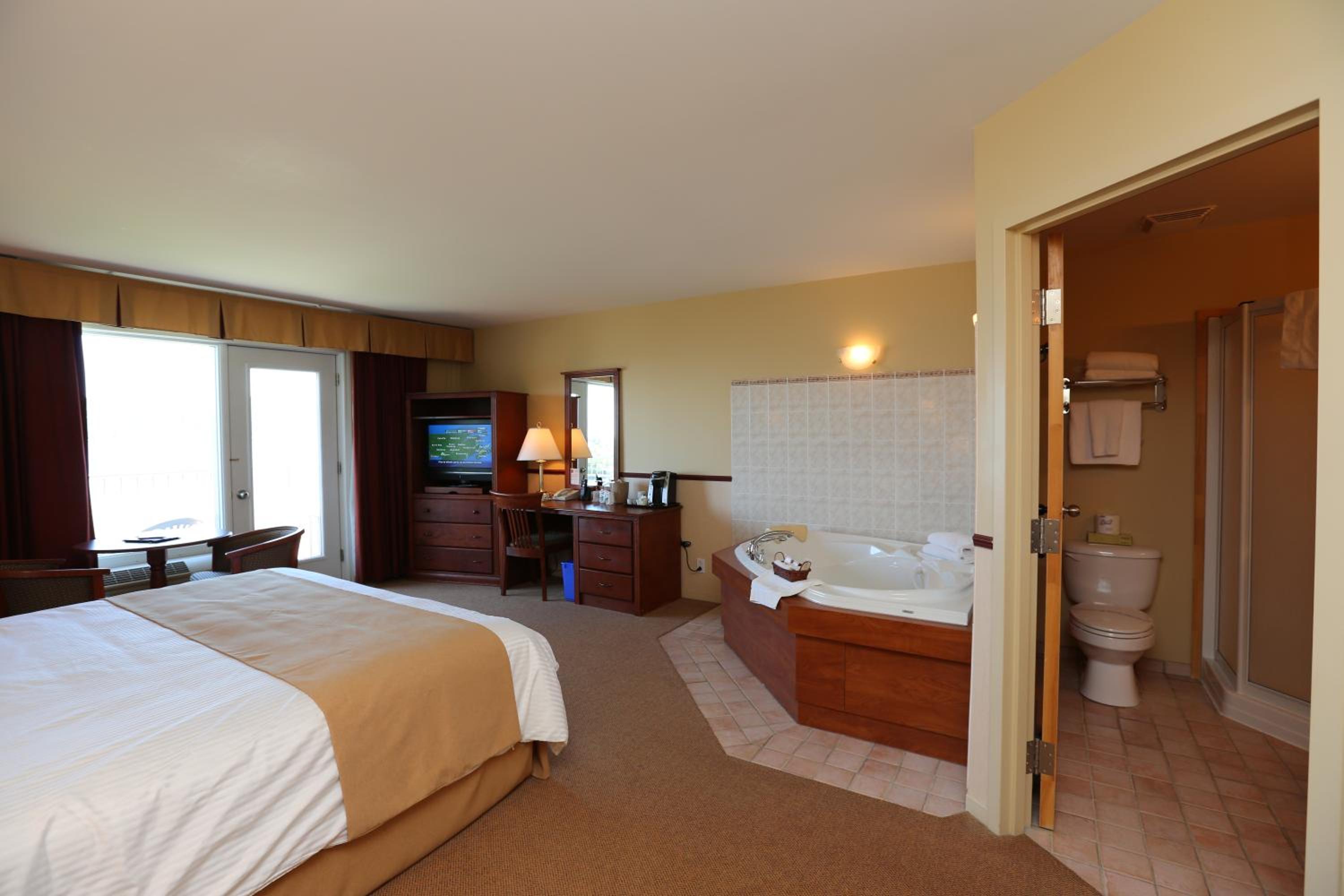BATTURES Hotel Fjord Saguenay