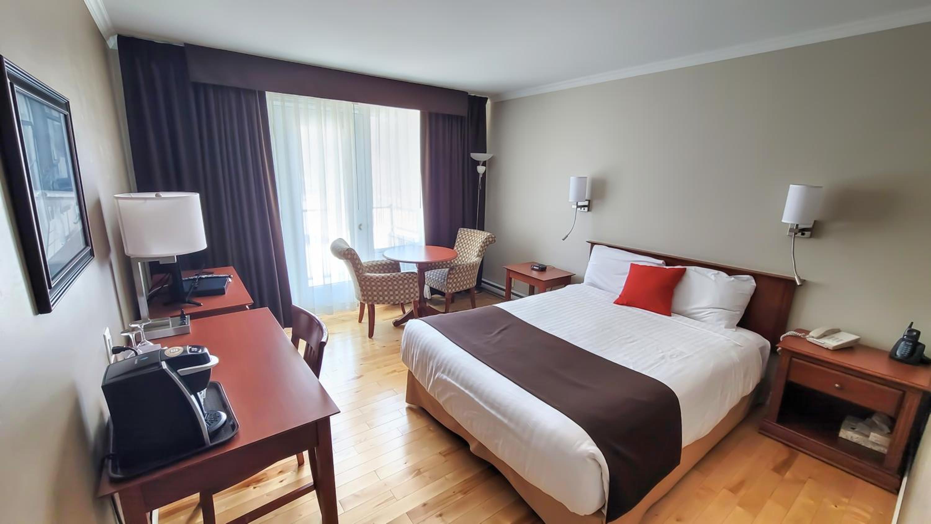 BATTURES Hotel Fjord Saguenay