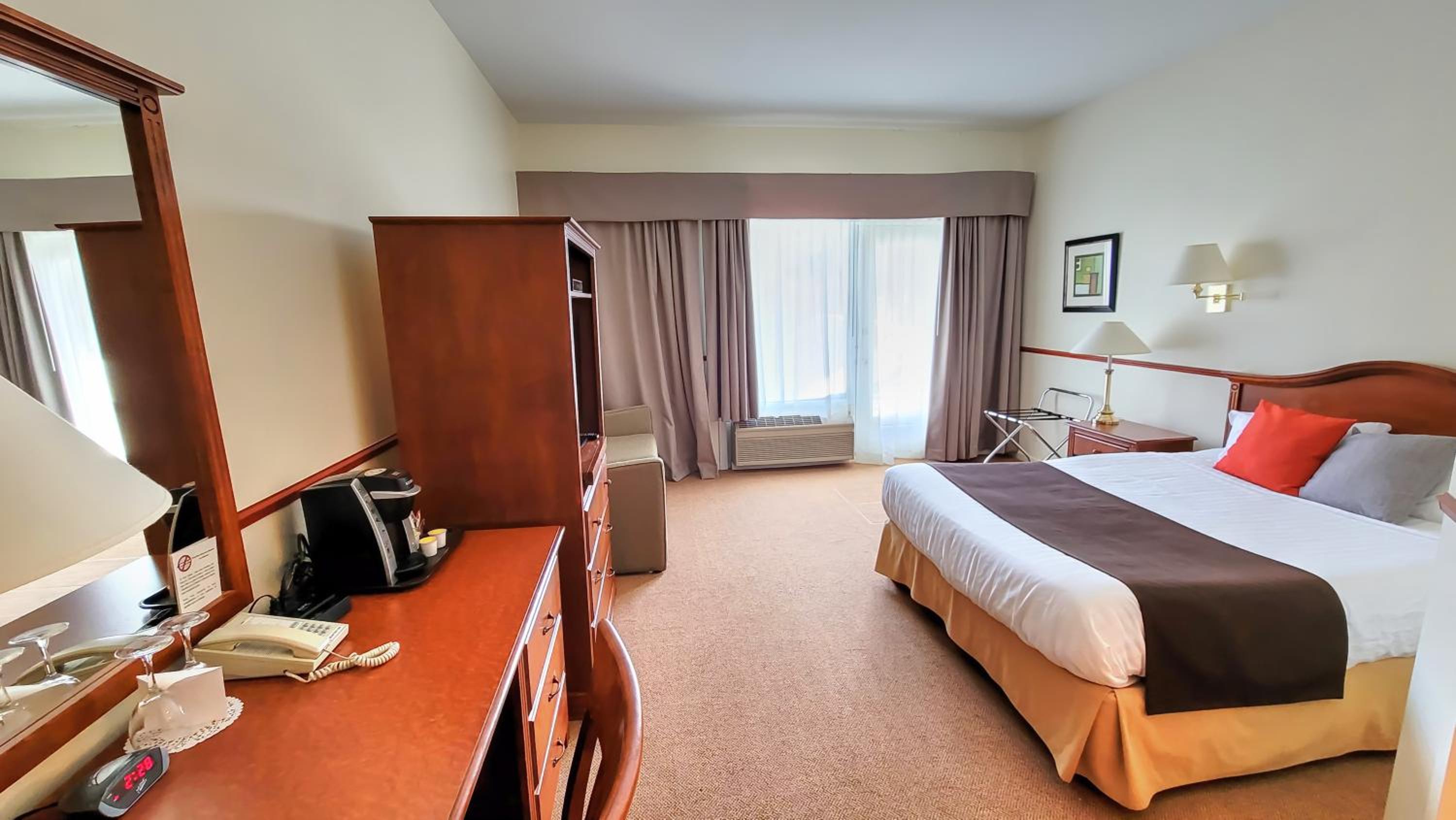 BATTURES Hotel Fjord Saguenay