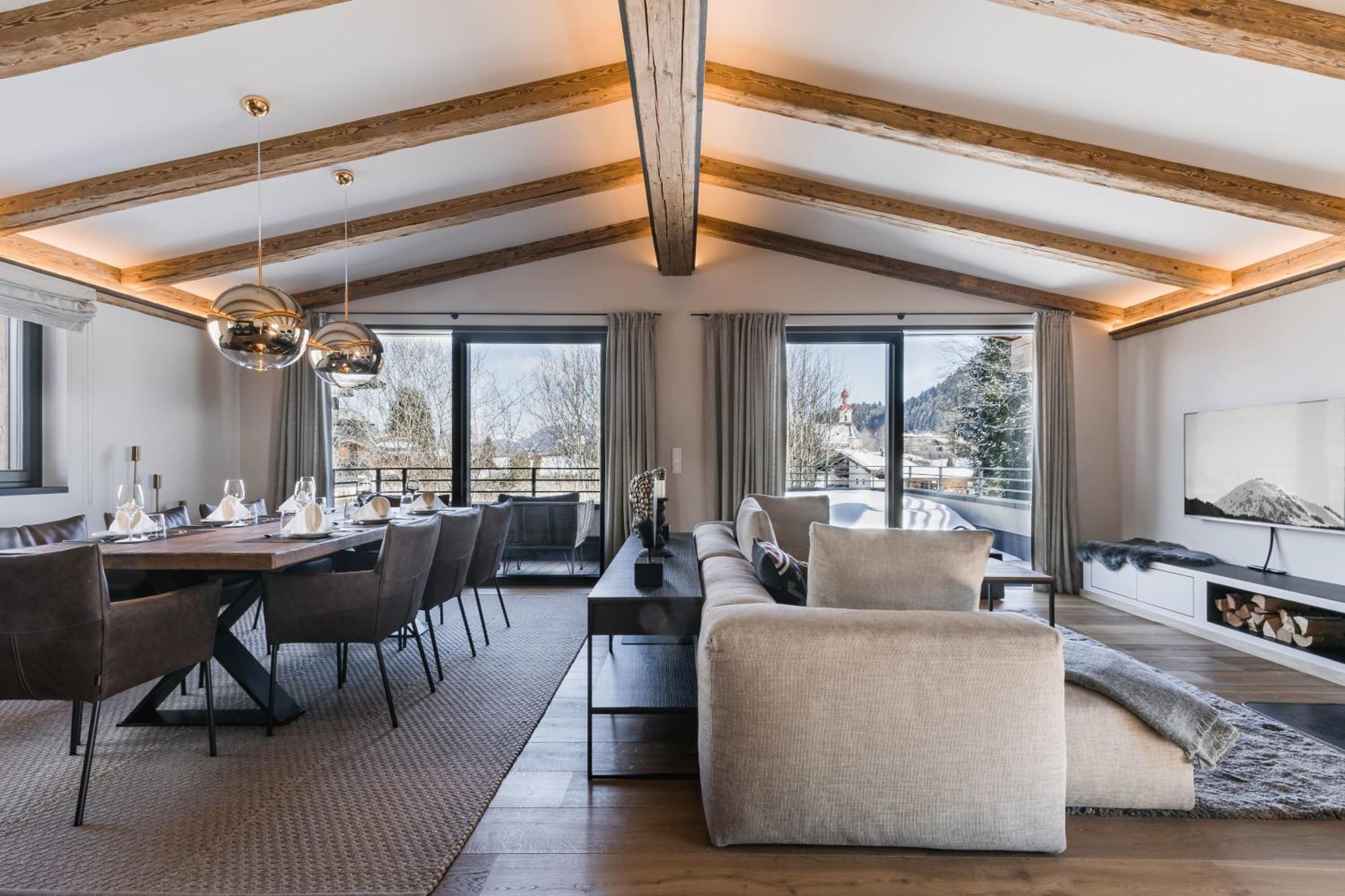 Genießen Sie Bergblick & Sauna im modernen Chalet