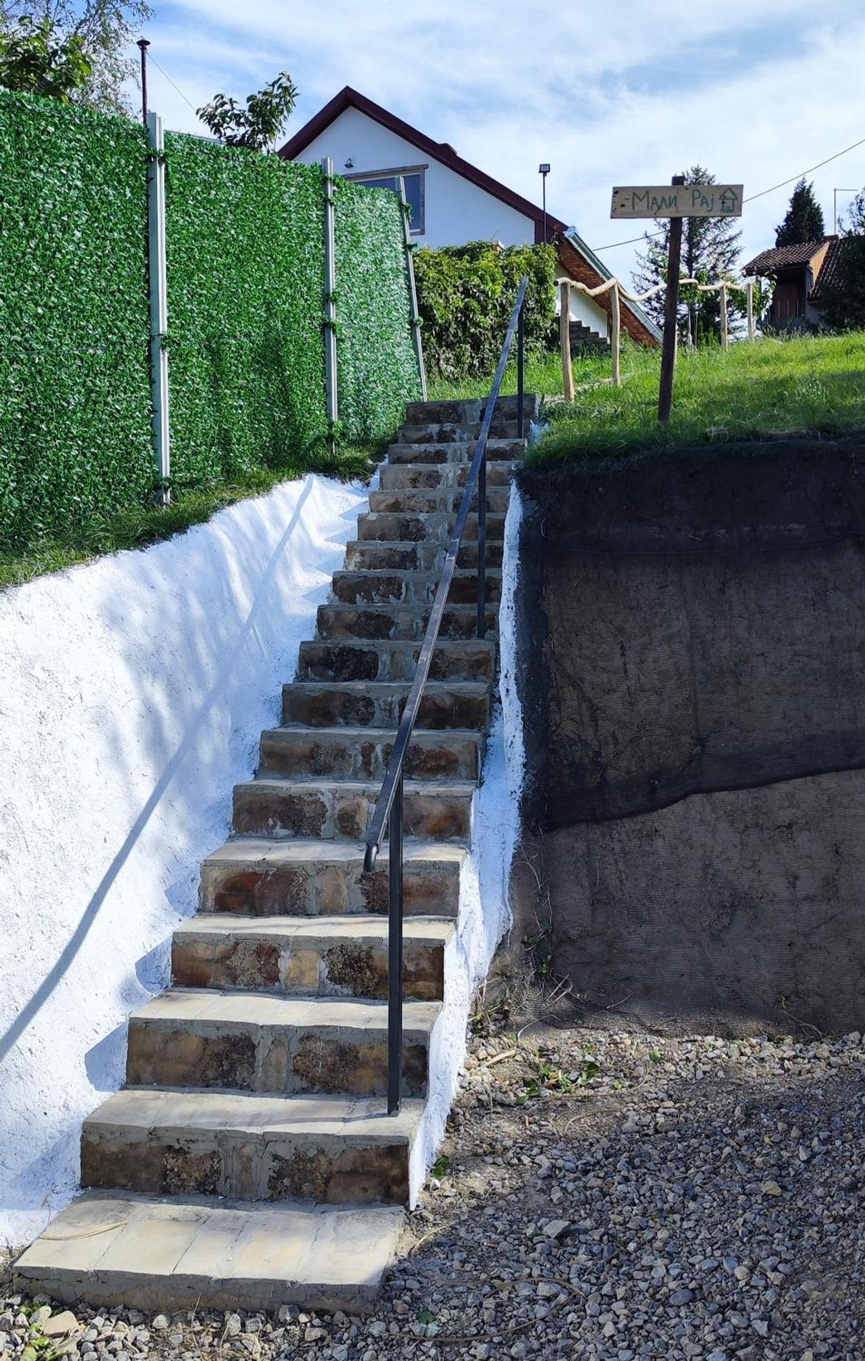 Photo 18