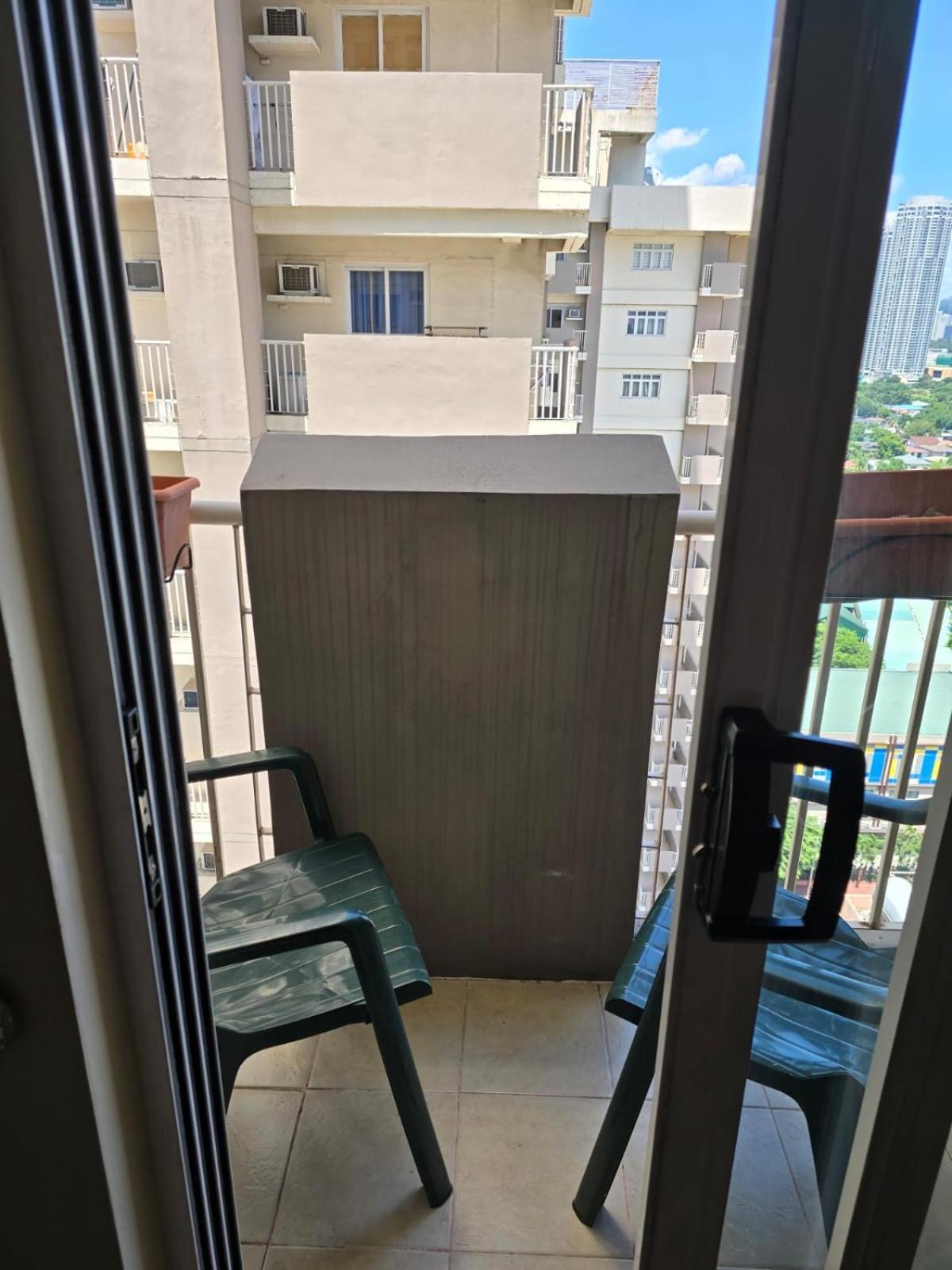 Cozy apartment near Greenbelt Makati City