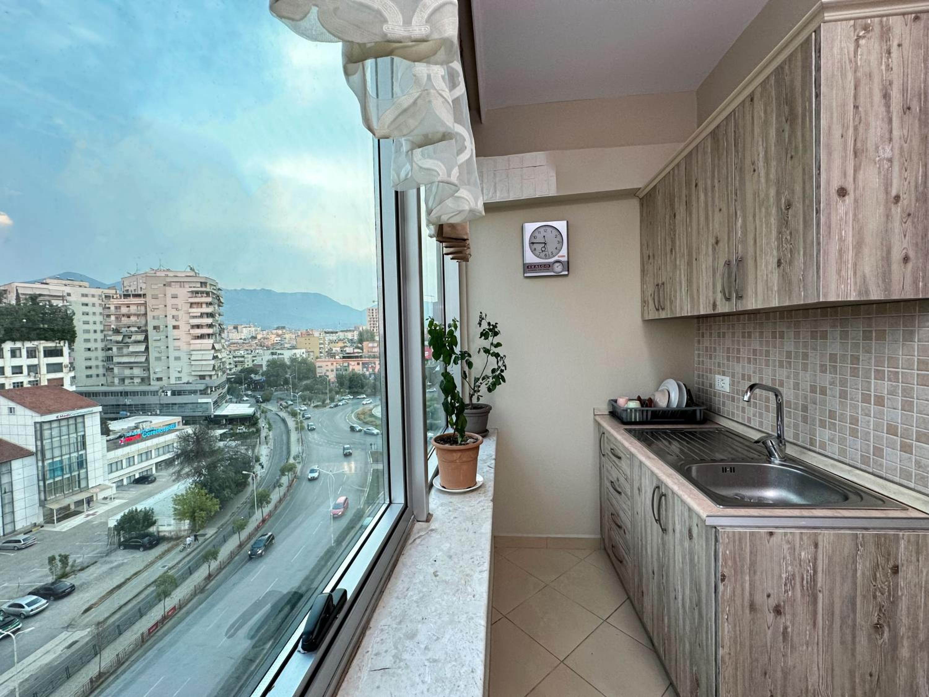 Home Select Tirana 4