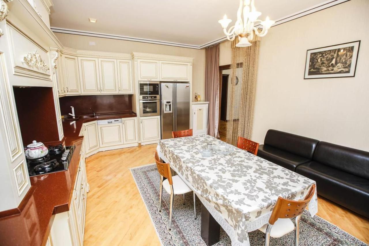 Promenade Villa Baku