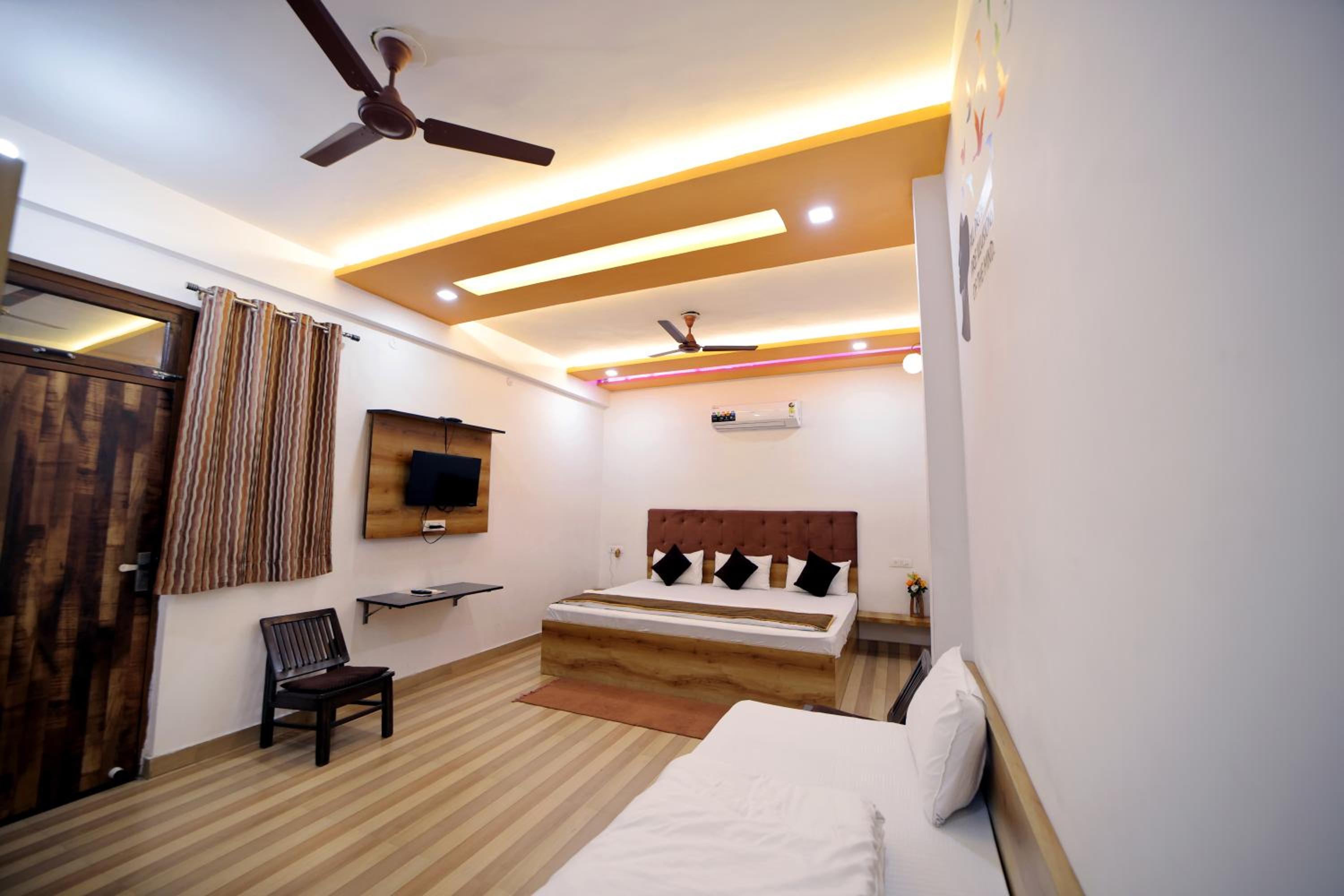 Hotel Taj Niwas