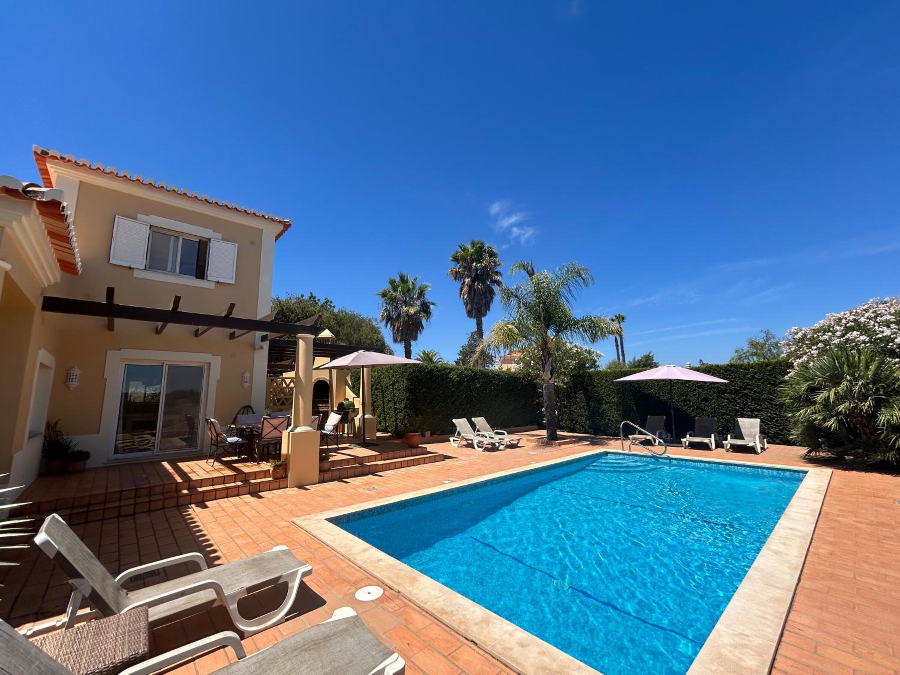 Perfect Golf & Beach Villa for 8 people view 5