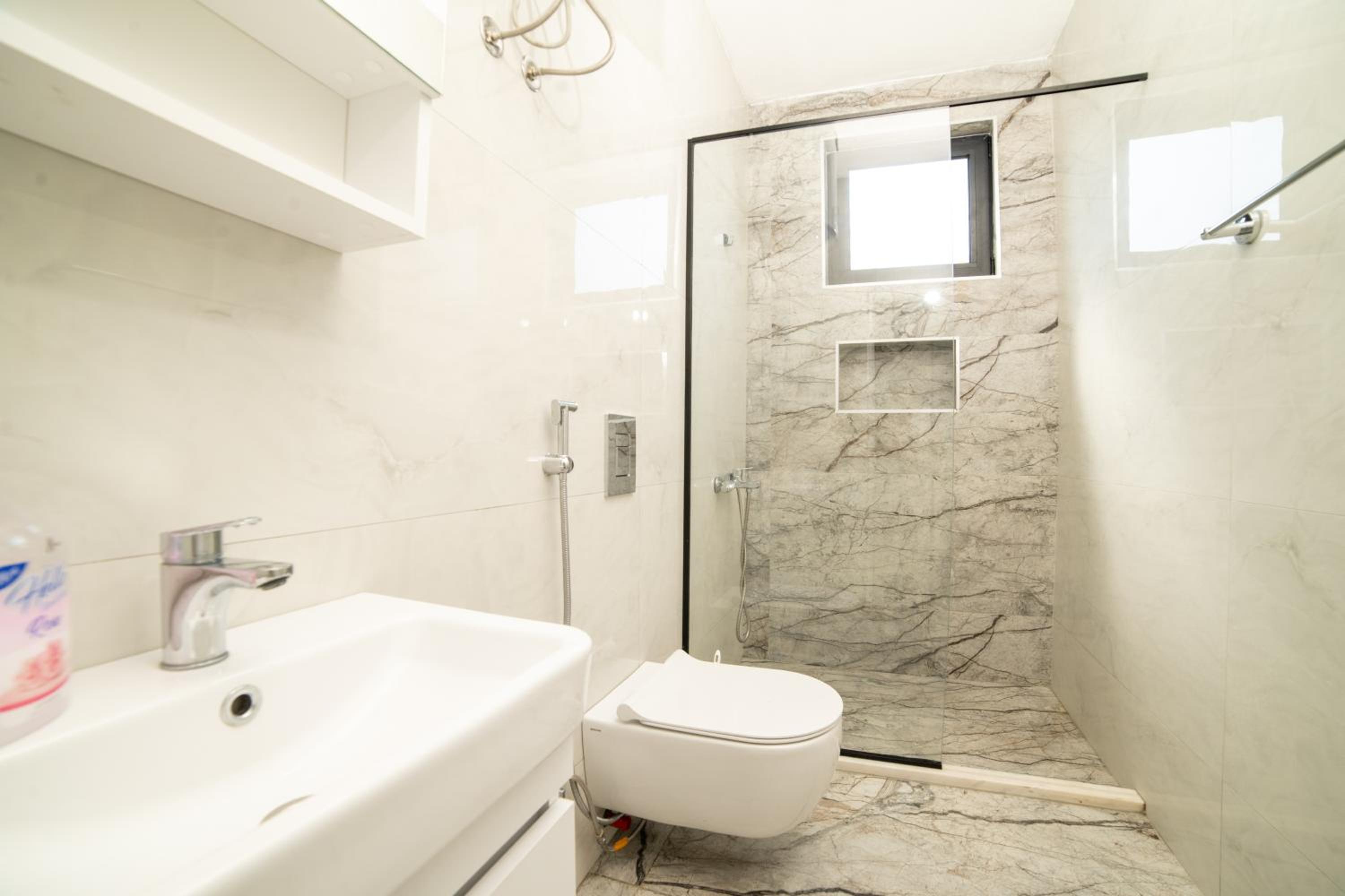 Rine Apartments