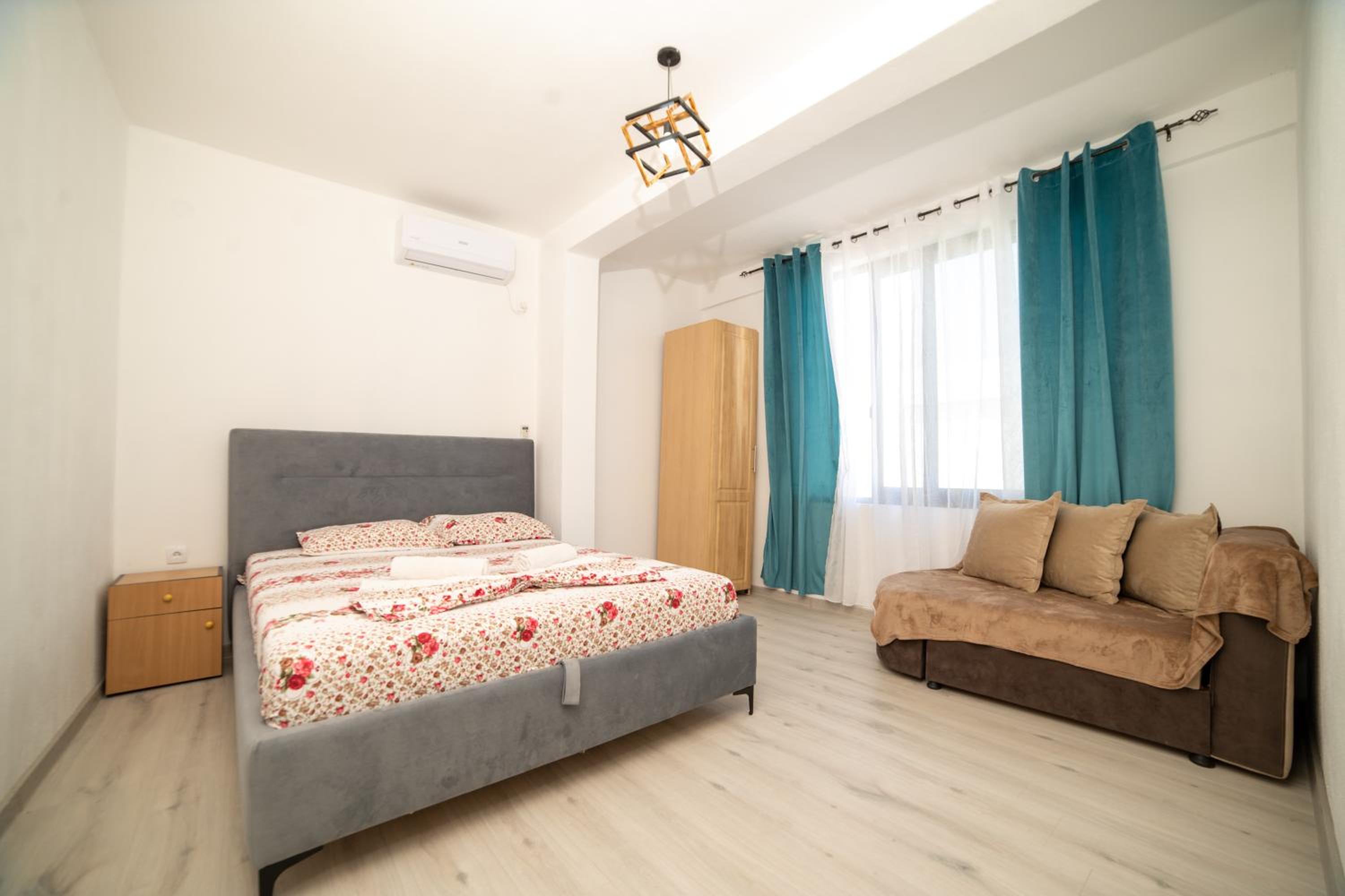 Rine Apartments