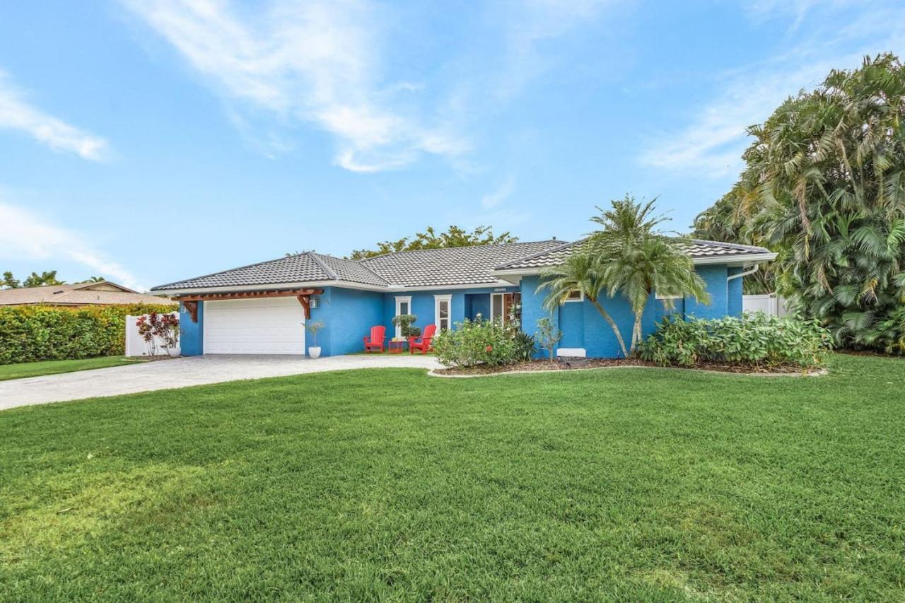Ocean Blue Luxurious 4BR home with heated pool