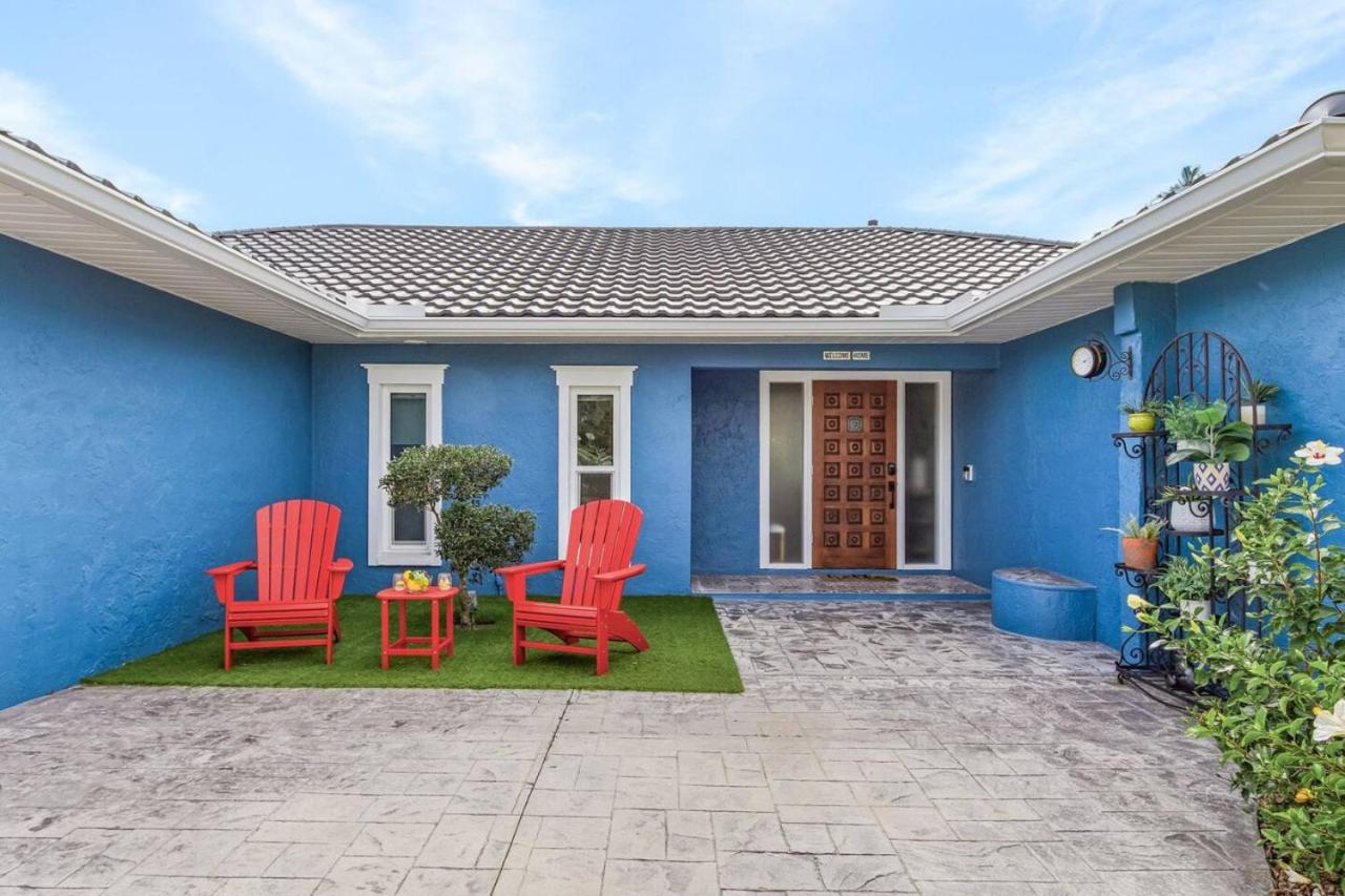 Ocean Blue Luxurious 4BR home with heated pool