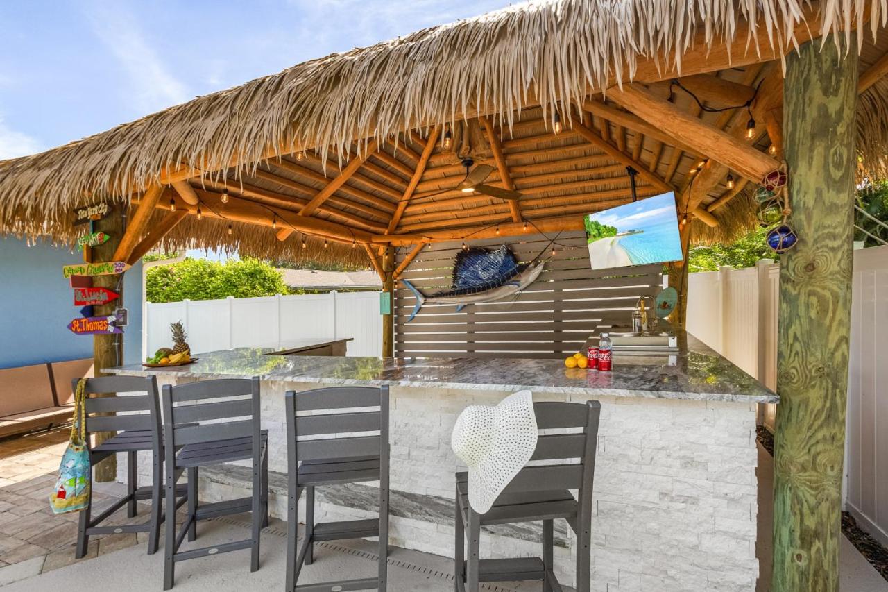Ocean Blue Luxurious 4BR home with heated pool