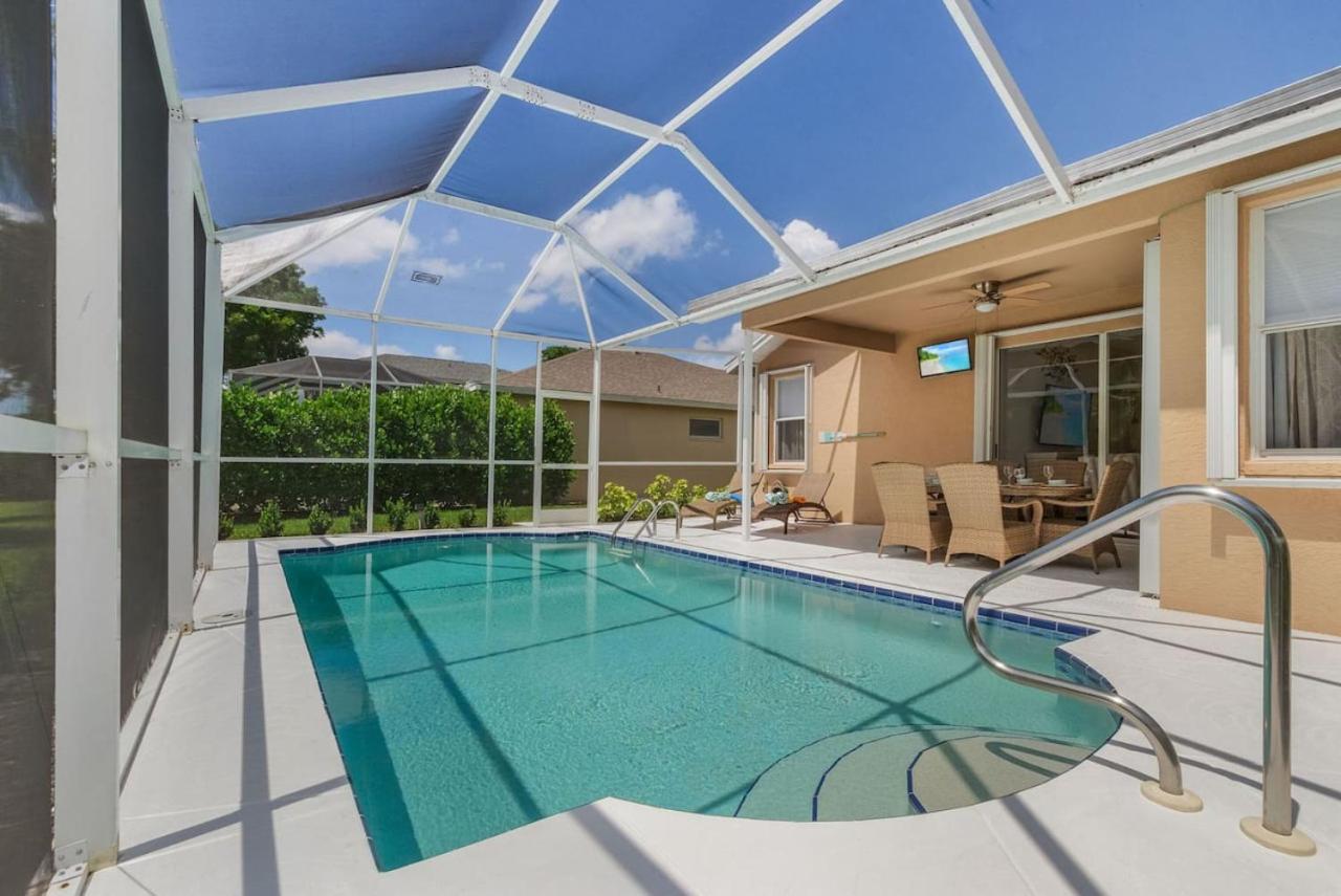 Blue Bayou Oasis Luxury Pool home and Sunshine view 2