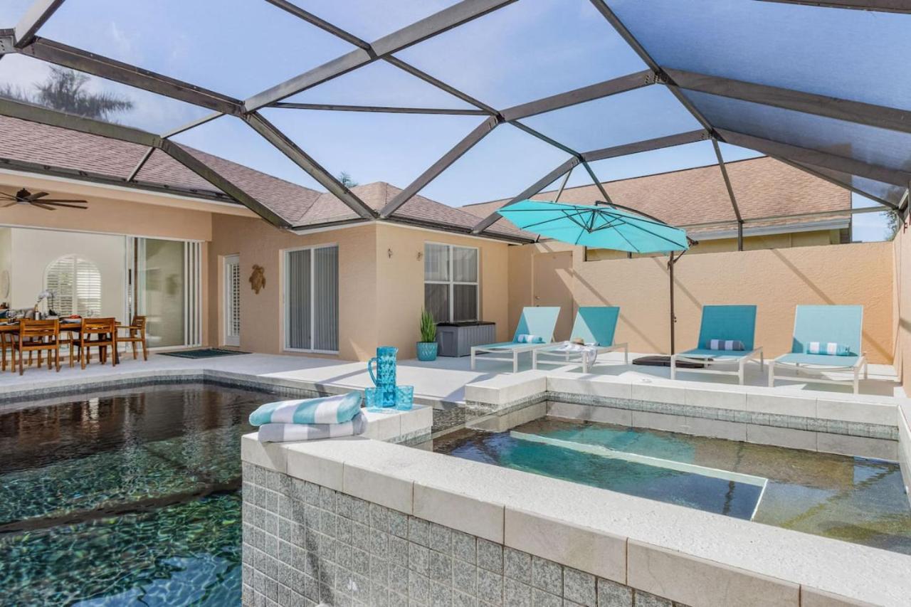 Villa Terra Paradiso luxury pool home with spa view 3