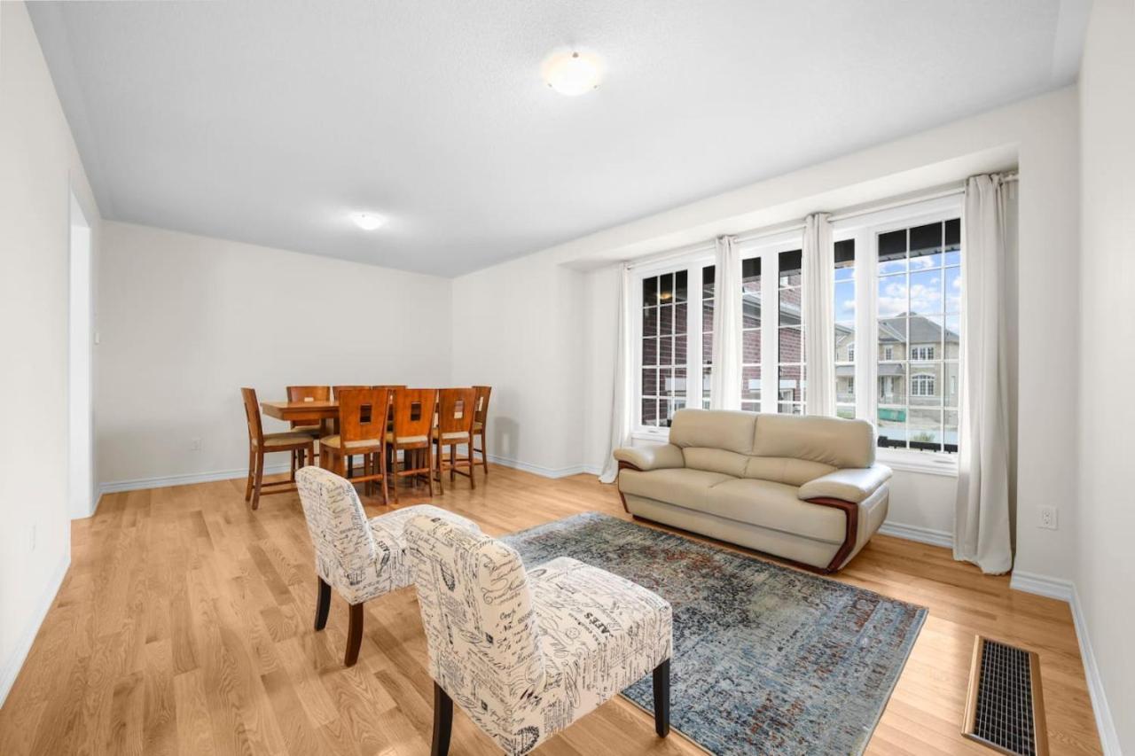 Prime Peterborough - 4BR and Office, Newly Renovated