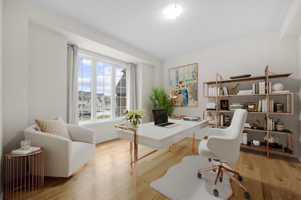 Prime Peterborough - 4BR and Office, Newly Renovated