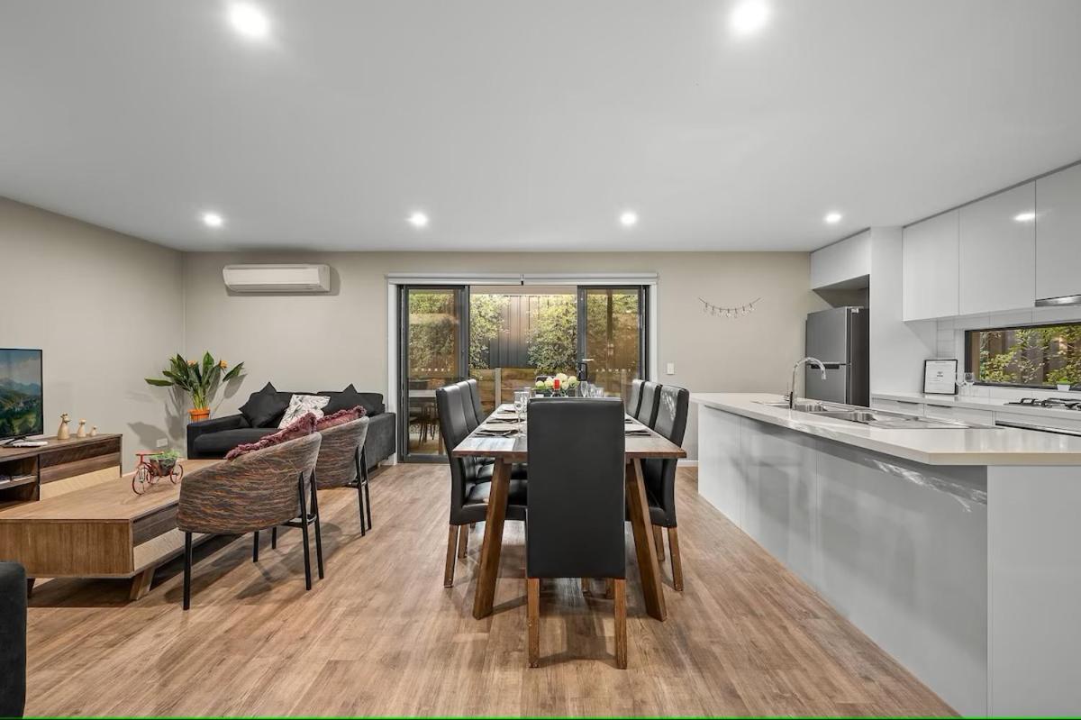 Sovereign Hill Close -private, peaceful, modern