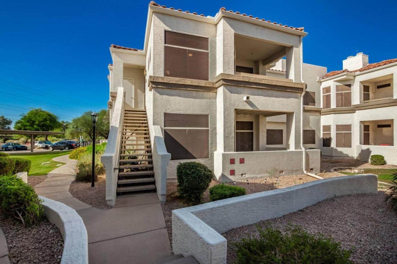 Spectacular New Luxury Listing Desert Diamond view 4