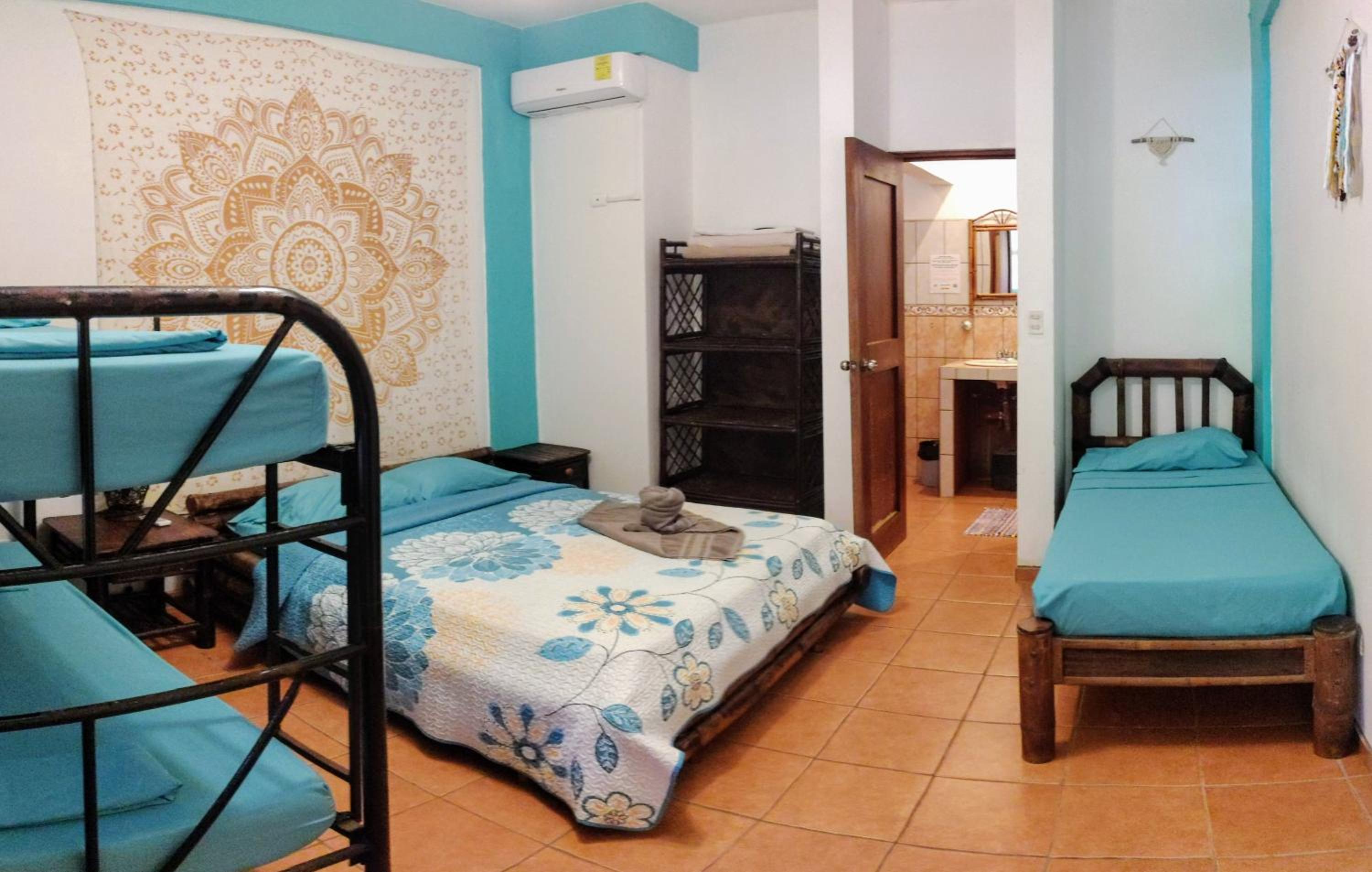 Cool Vibes Beach Hostel 57