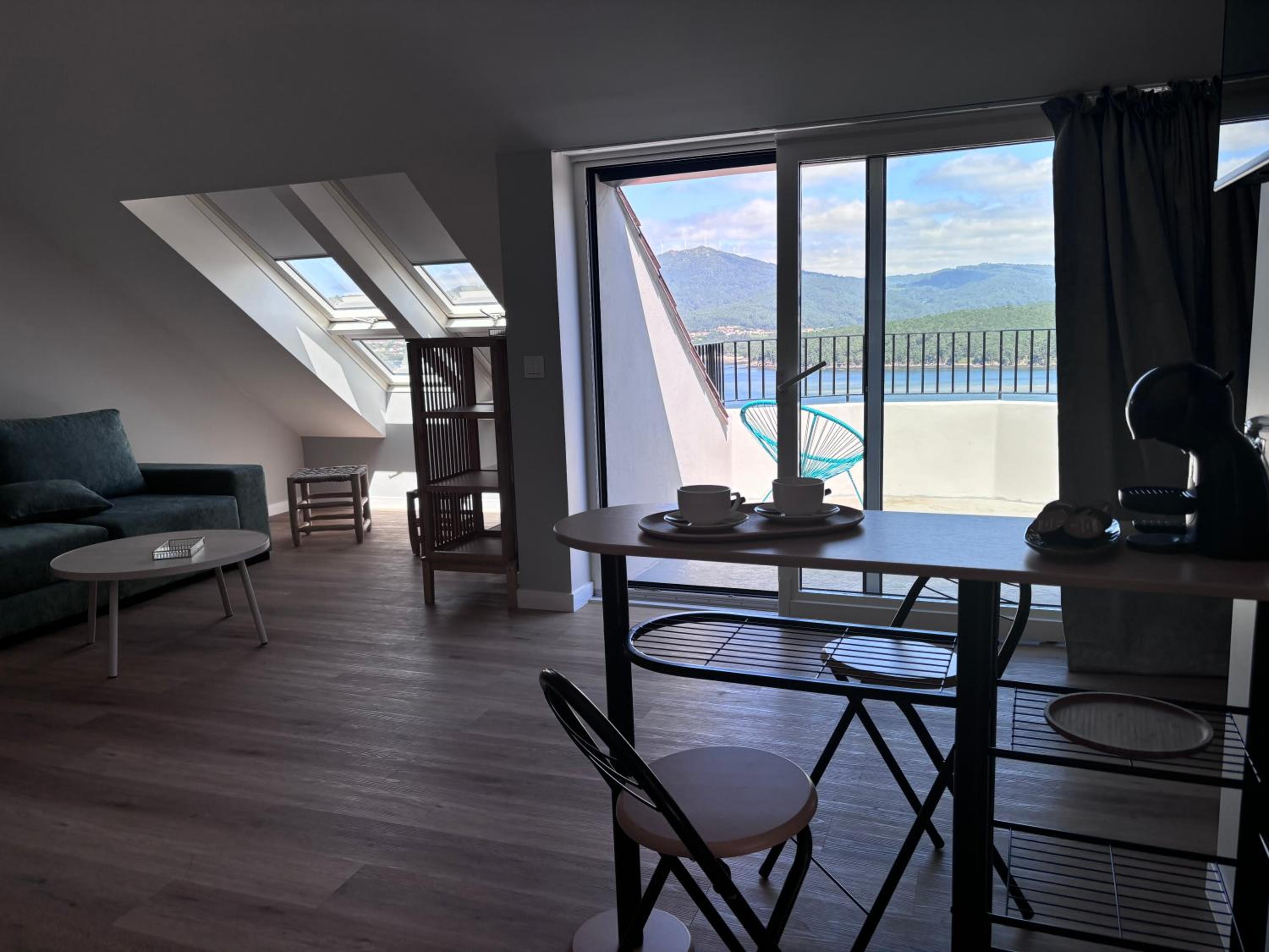 Villa Rosa Apartamentos en casa rural con vistas panoramicas a la ria