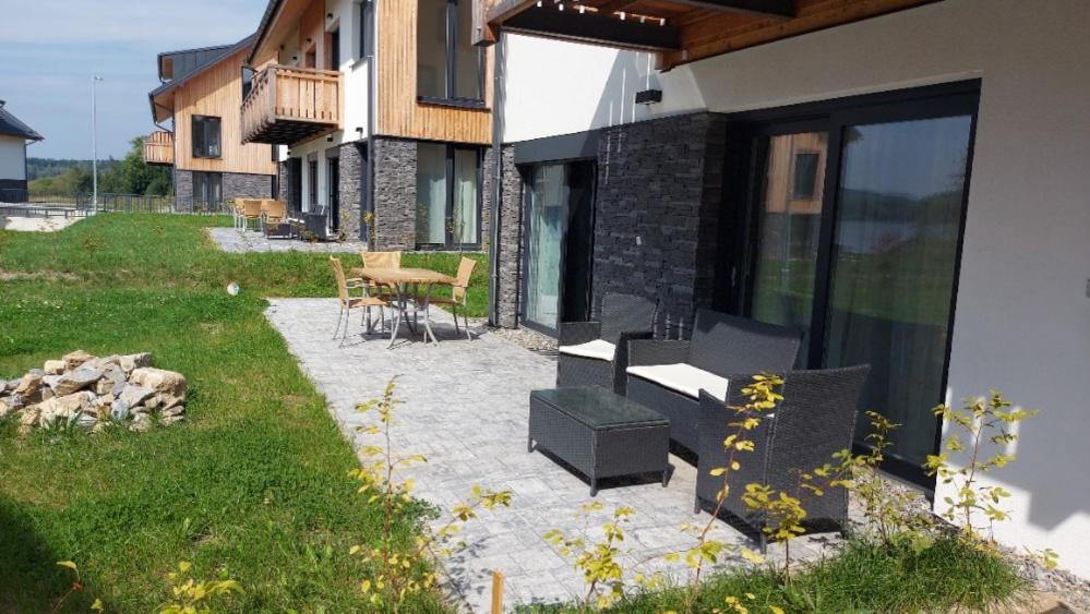 Lipno Apartments BERGMAX, Ski Areál Lipno 16min dojezd - Resort Malé Lipno s terasou a zahrádkou, parking free
