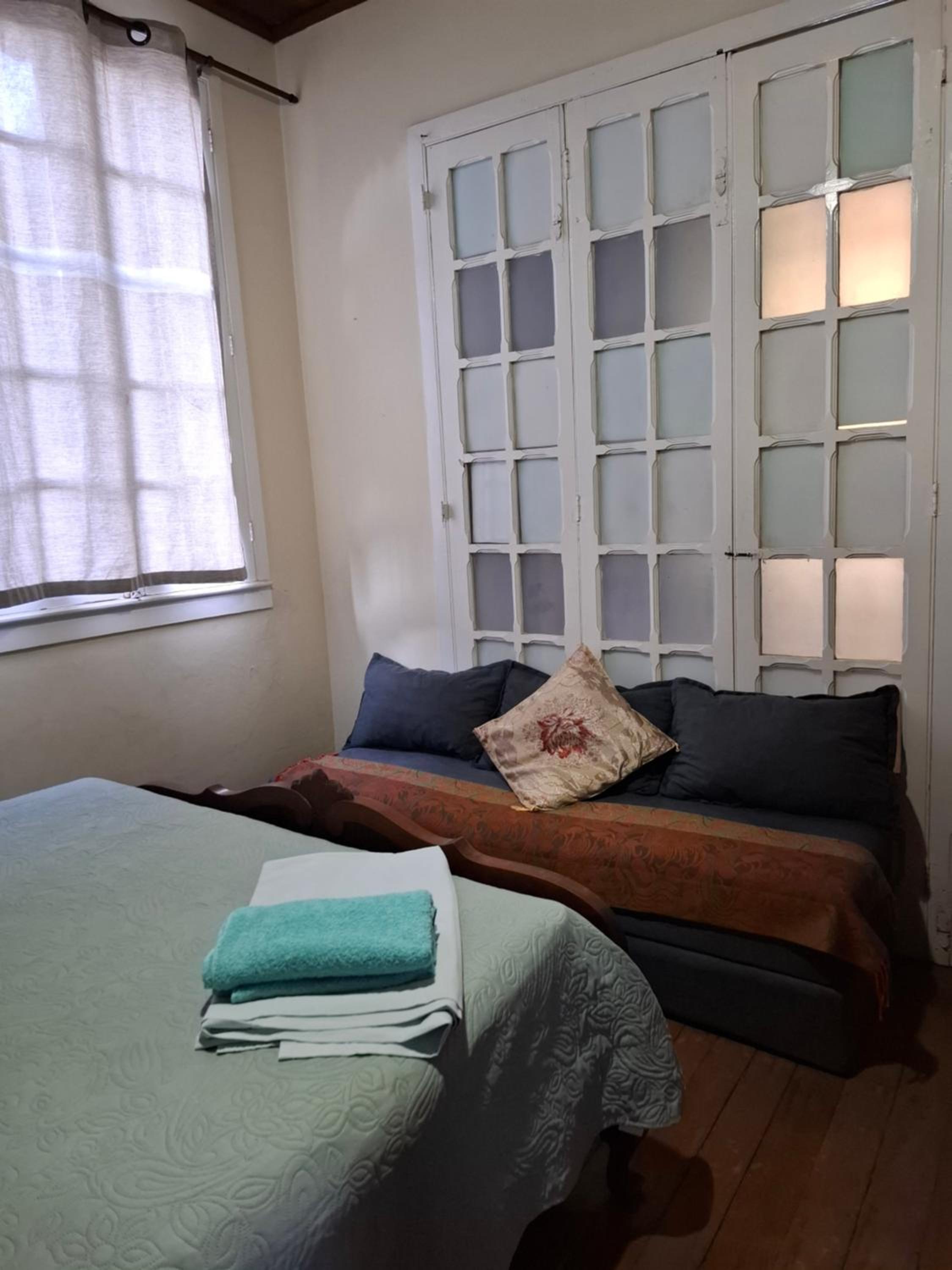 Hostel Casarão Vintage - temos Suítes