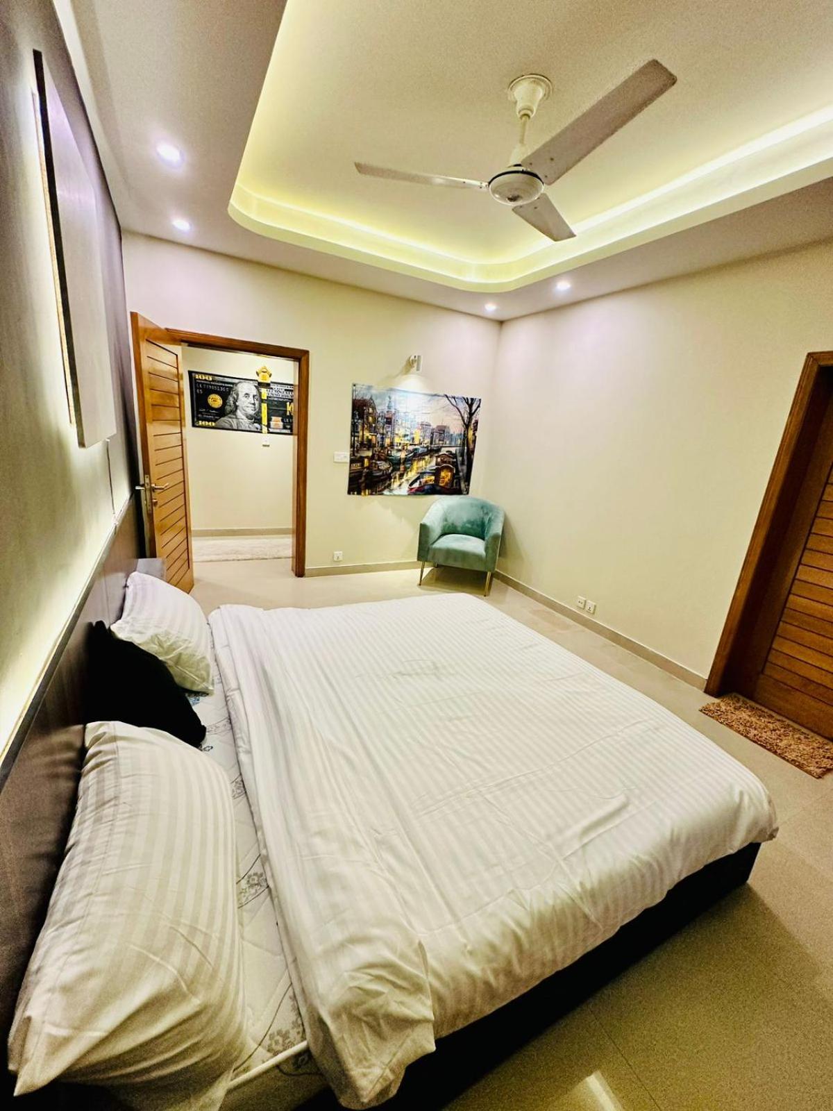 Luxury 2 Bedroom Apartment- F11 Islamabad