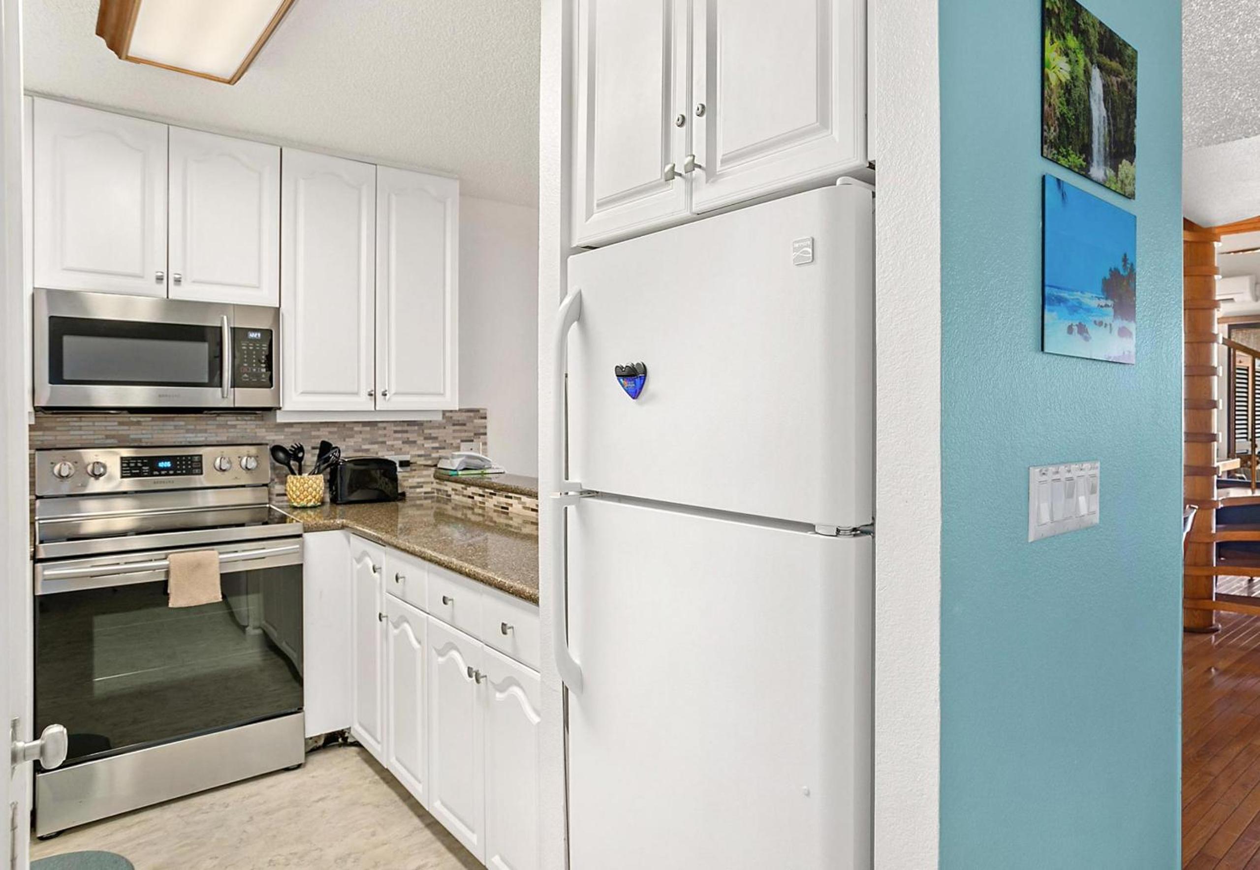 Kamaole Sands 7-406, Courtyard & Ocean Views, AC